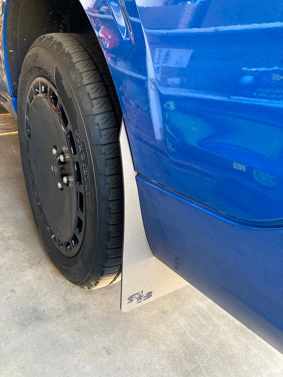 Ford Maverick Mud flaps for LOBO? IMG_9180