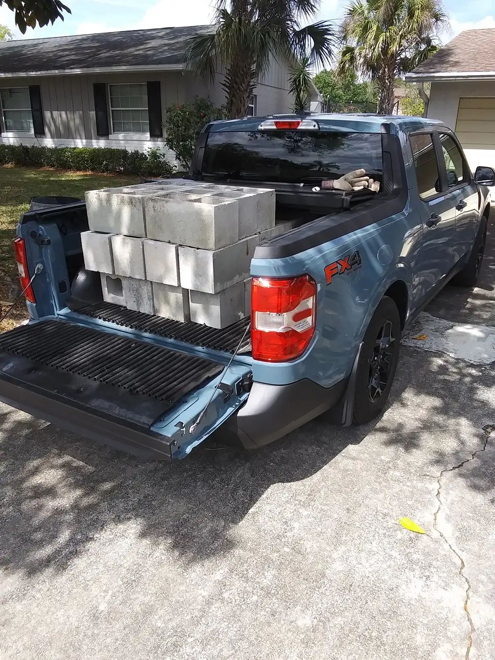 Ford Maverick Weight in the back / bed -- 470 lbs load ok? 1754921188418-47