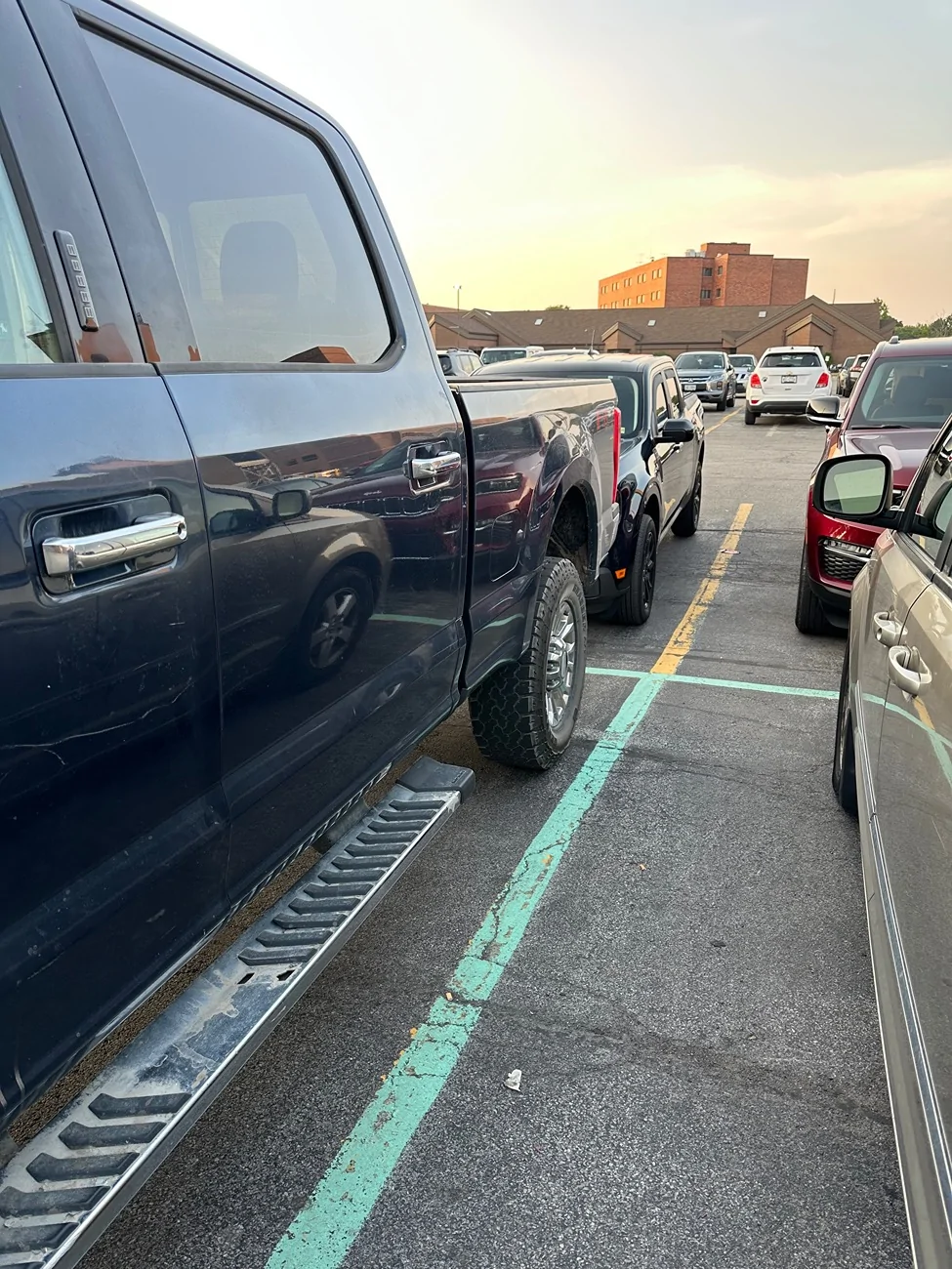 Ford Maverick Post your Maverick next to ridiculously large trucks - photos thread IMG_3574