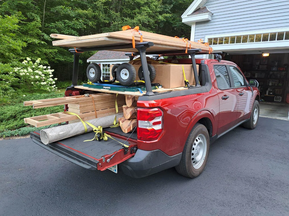 Ford Maverick Maverick goes (hauling) to the Fair loadfloor load