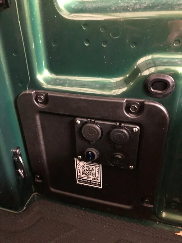 Ford Maverick Do exposed connections on 12v/USB outlets = a problem? (if so, thoughts?) front of panel