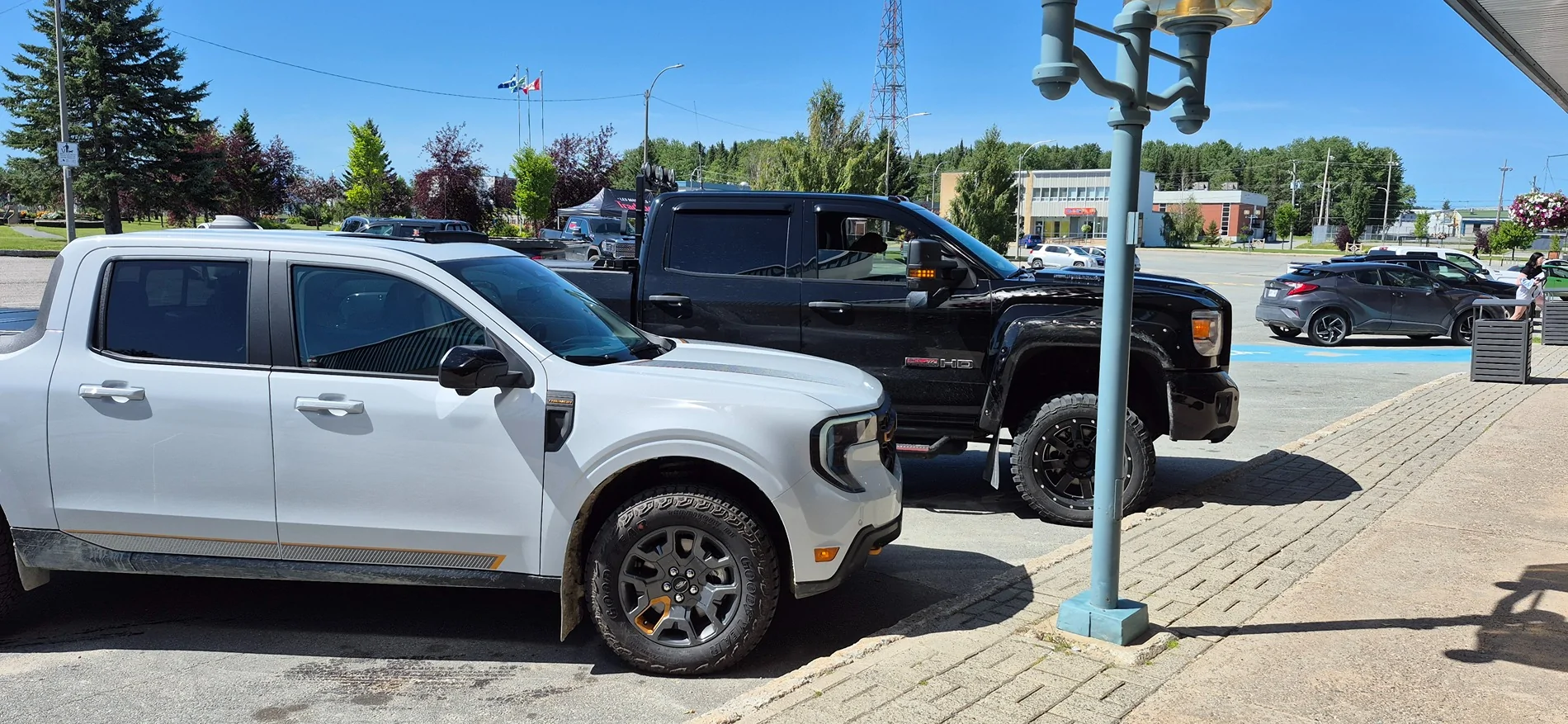 Ford Maverick Post your Maverick next to ridiculously large trucks - photos thread 20250814_114946