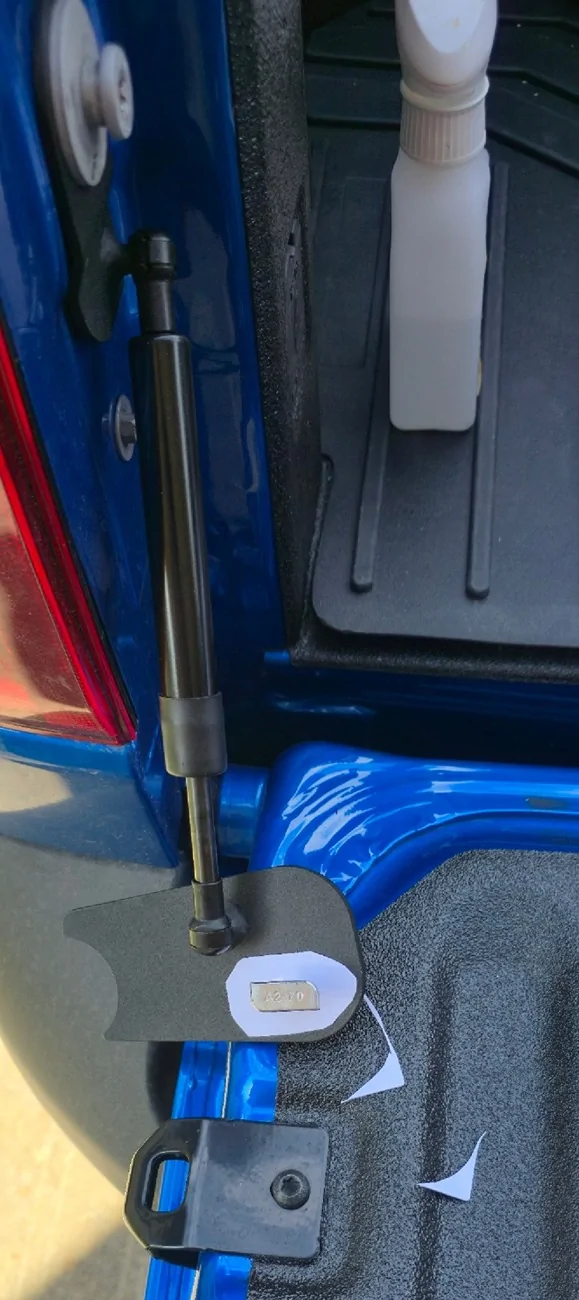 Ford Maverick The Wolf has been acquired ESI Ultimate Tailgate Seal j Left tailgate assist bolt 20250705_161143[1]