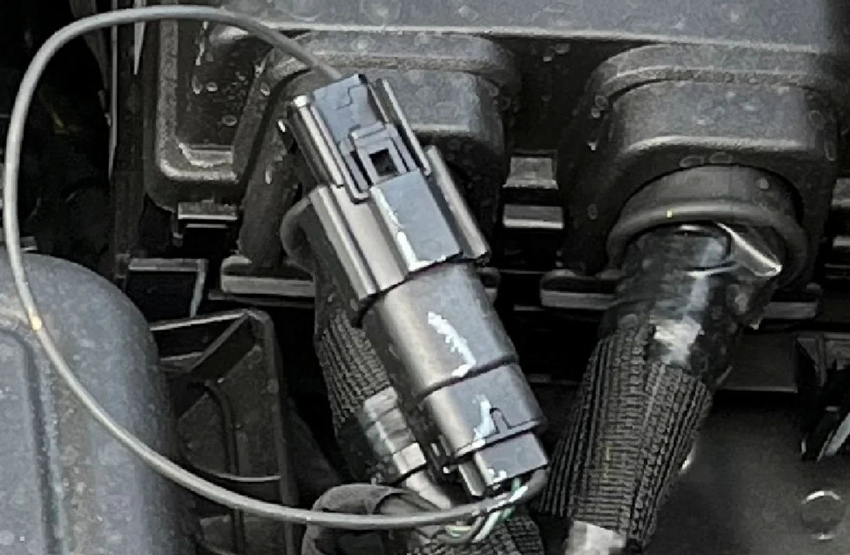 Ford Maverick What is this plug for? 1755368105429-3r