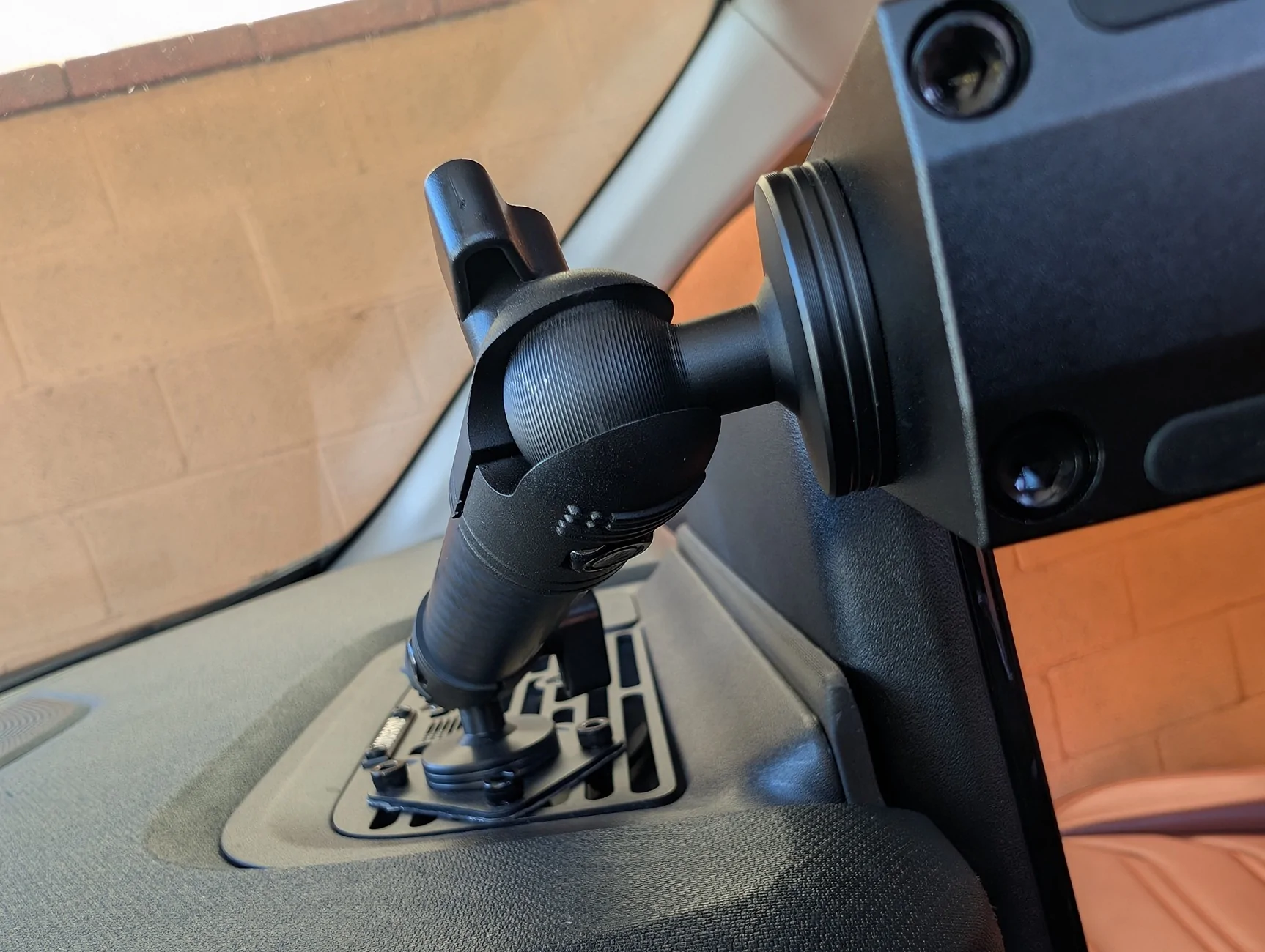 Ford Maverick 8" screen (Sync 3) upgraded to 12" screen (Sync 4) PXL_20250816_232433239