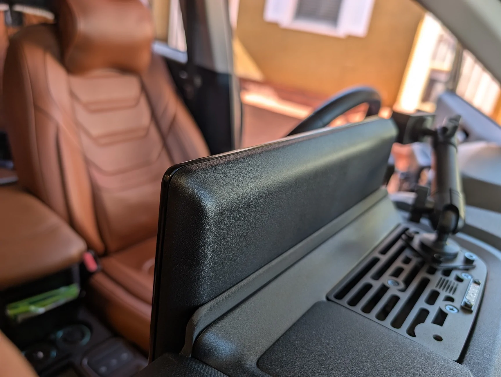 Ford Maverick 8" screen (Sync 3) upgraded to 12" screen (Sync 4) PXL_20250816_232330372