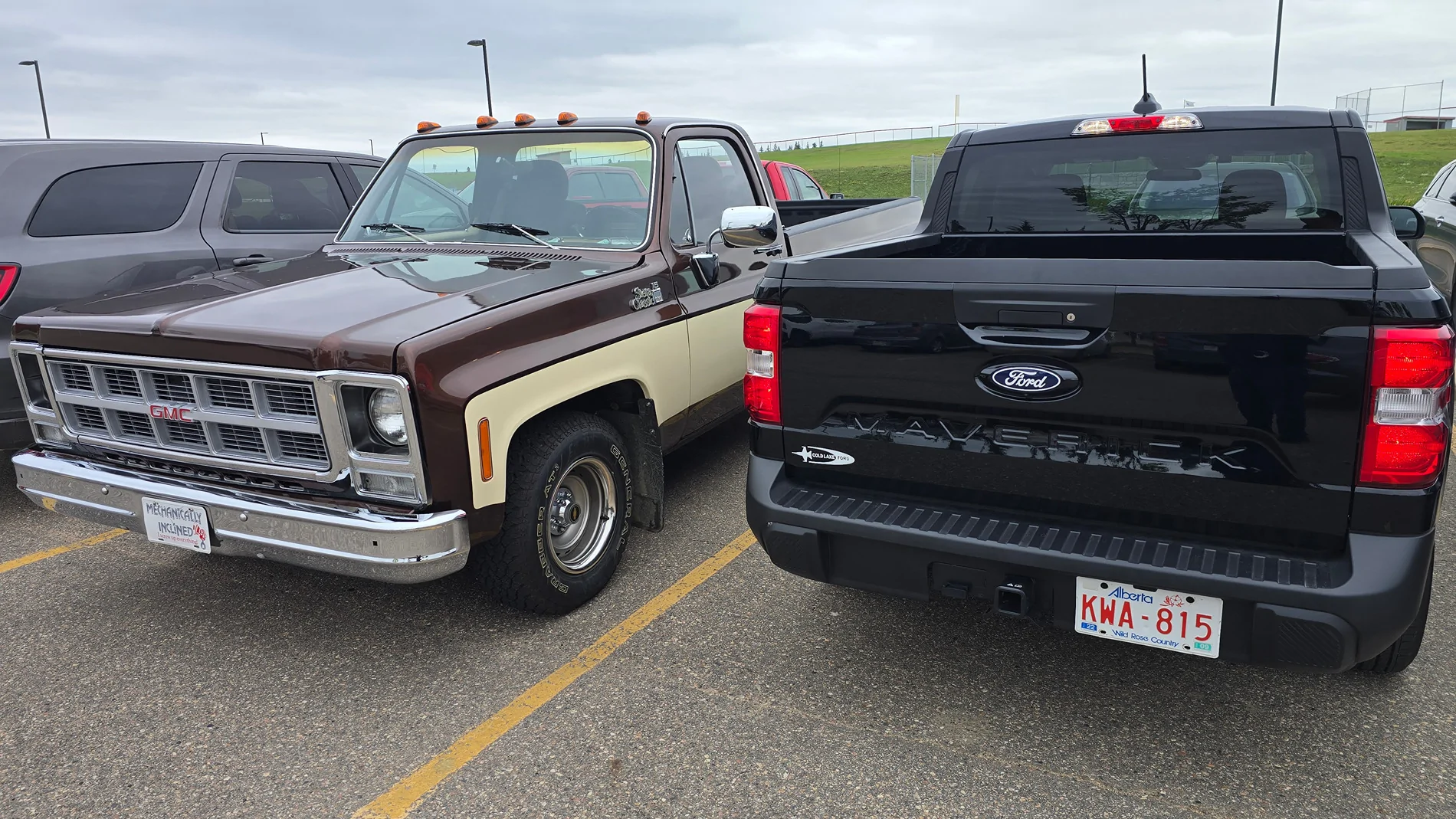 Ford Maverick Post your Maverick next to ridiculously large trucks - photos thread 1000030868