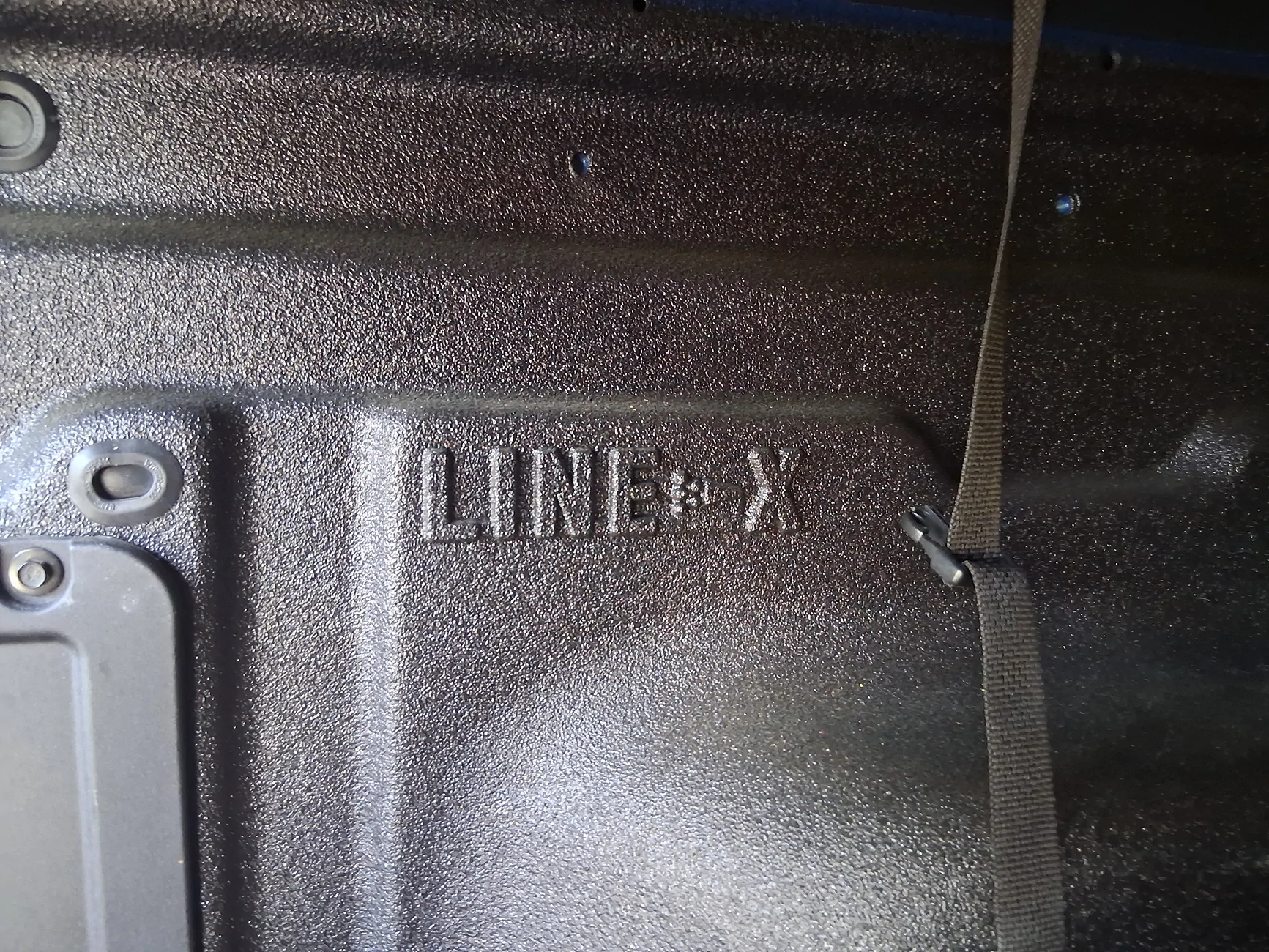 Ford Maverick Convince me to get bed liner spray in. 20250403_090247