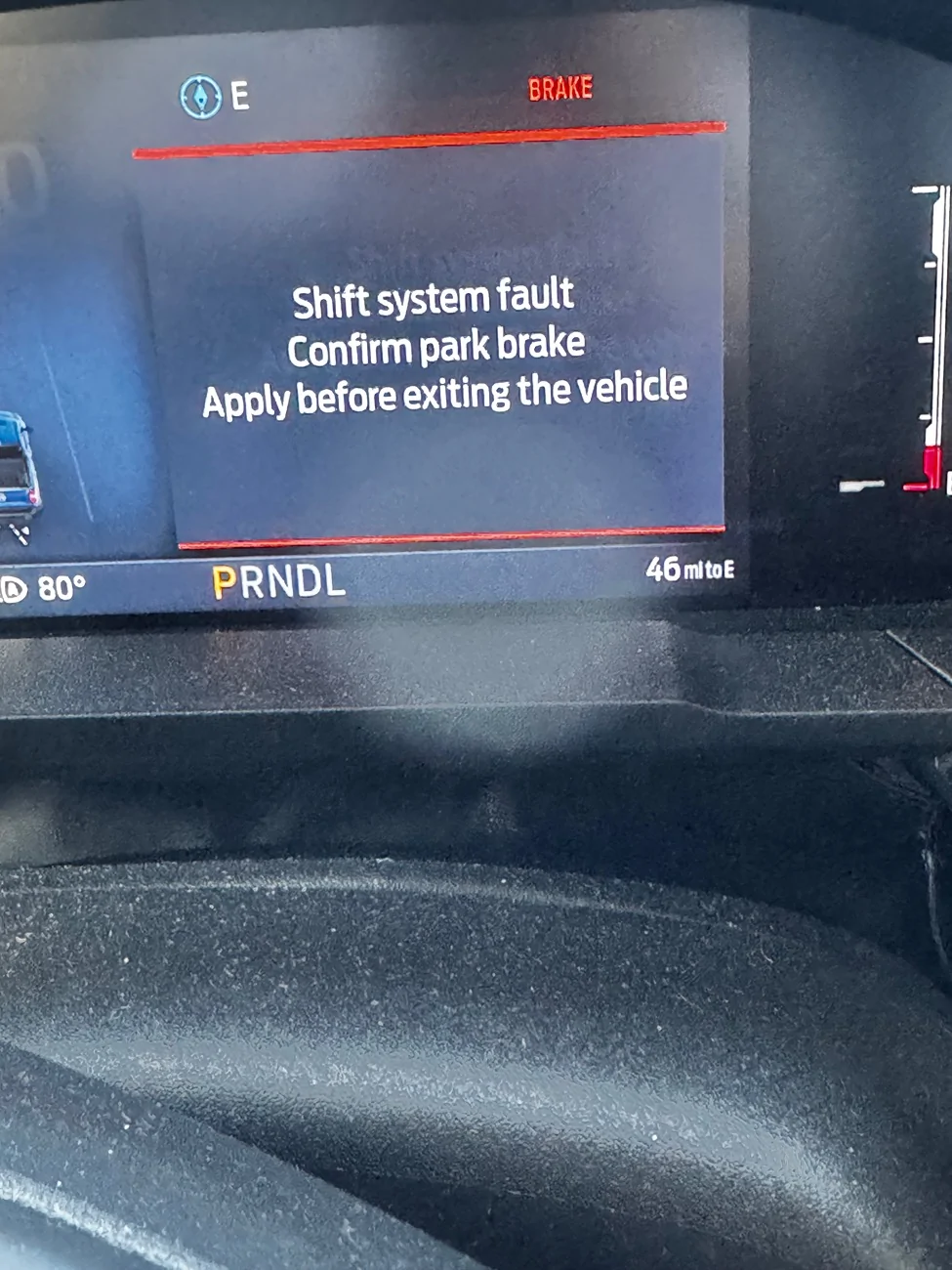 Ford Maverick 2025 - Shift system fault Confirm park brake Apply before exiting the vehicle IMG_2972