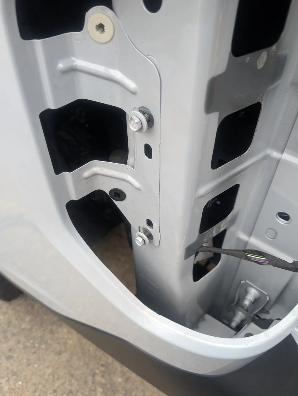 Ford Maverick Have you seen this uneven gap with the headlight assy PXL_20250402_154634932