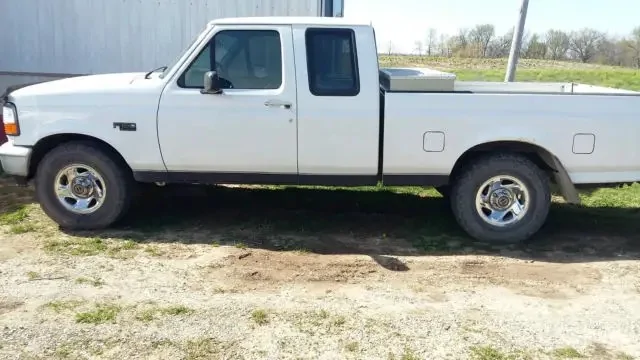 Ford Maverick 600 Miles Per Tank Hybrid Maverick club white-f150-2-wheel-drive-5-speed-dual-tanks-1