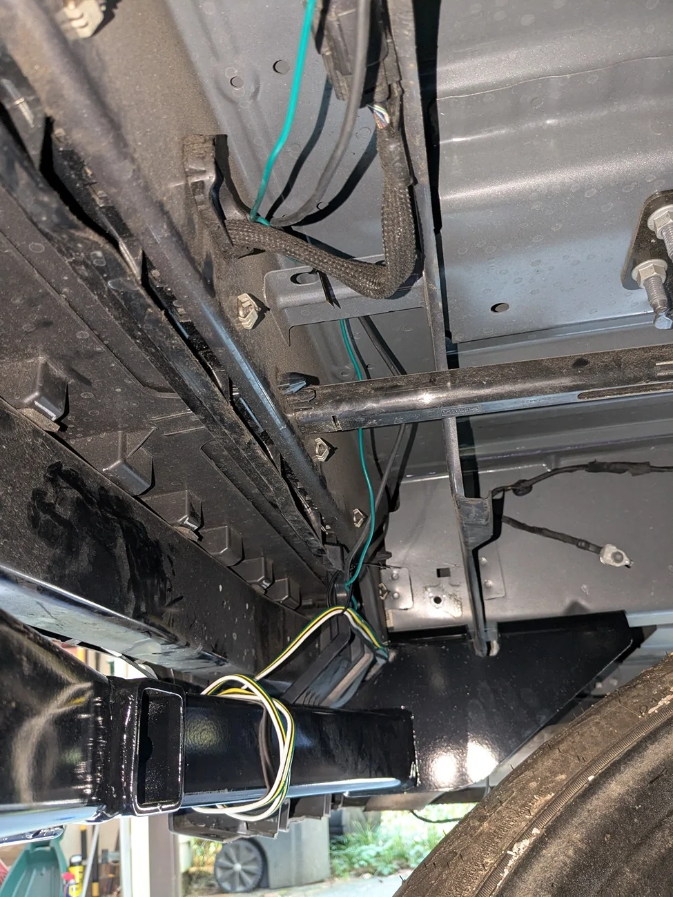 Ford Maverick Hybrid Curt Trailer lights wiring PXL_20250826_215340469