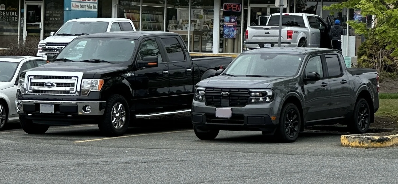 Ford Maverick Post your Maverick next to ridiculously large trucks - photos thread IMG_9954
