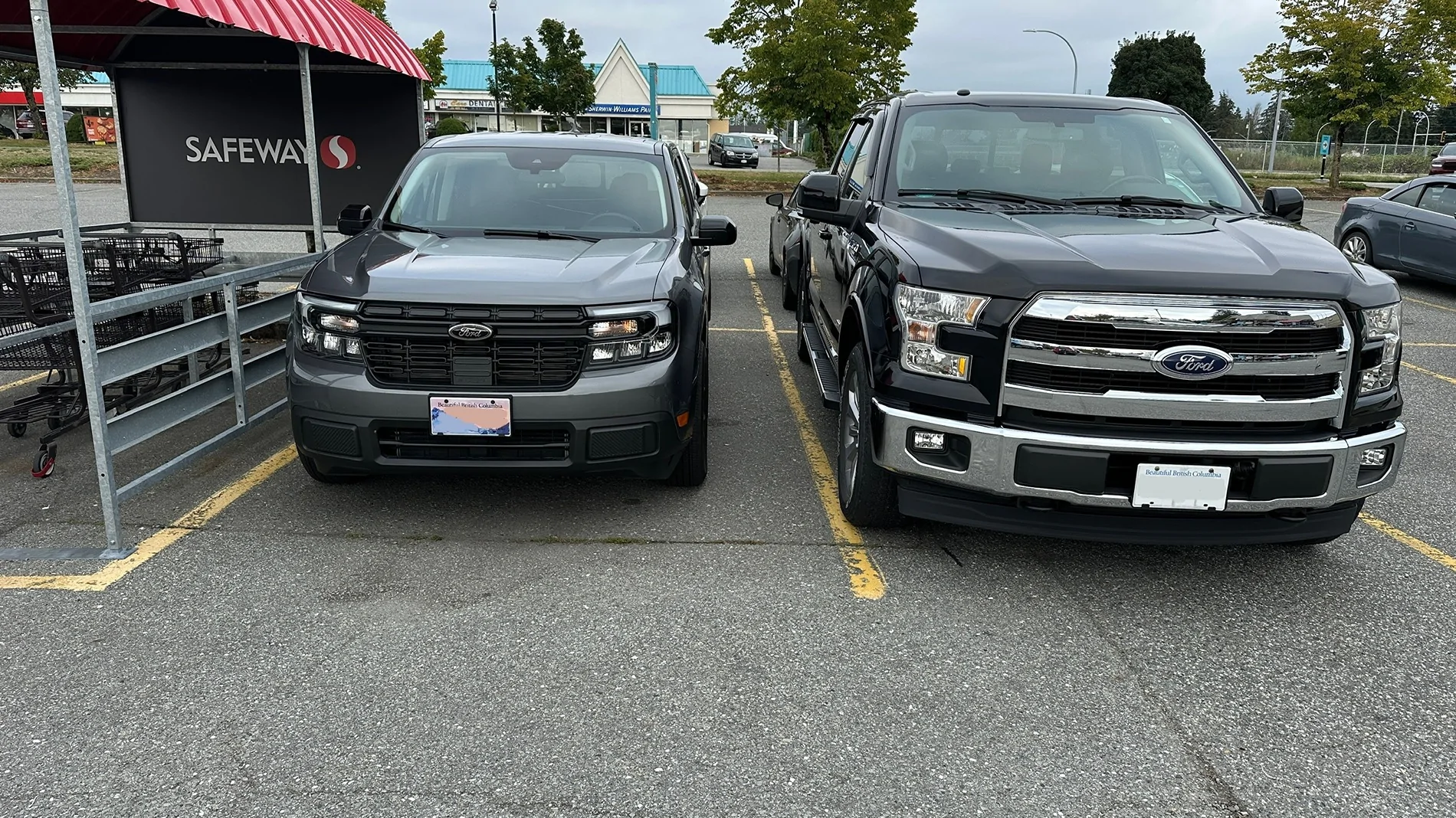 Ford Maverick Post your Maverick next to ridiculously large trucks - photos thread IMG_1744