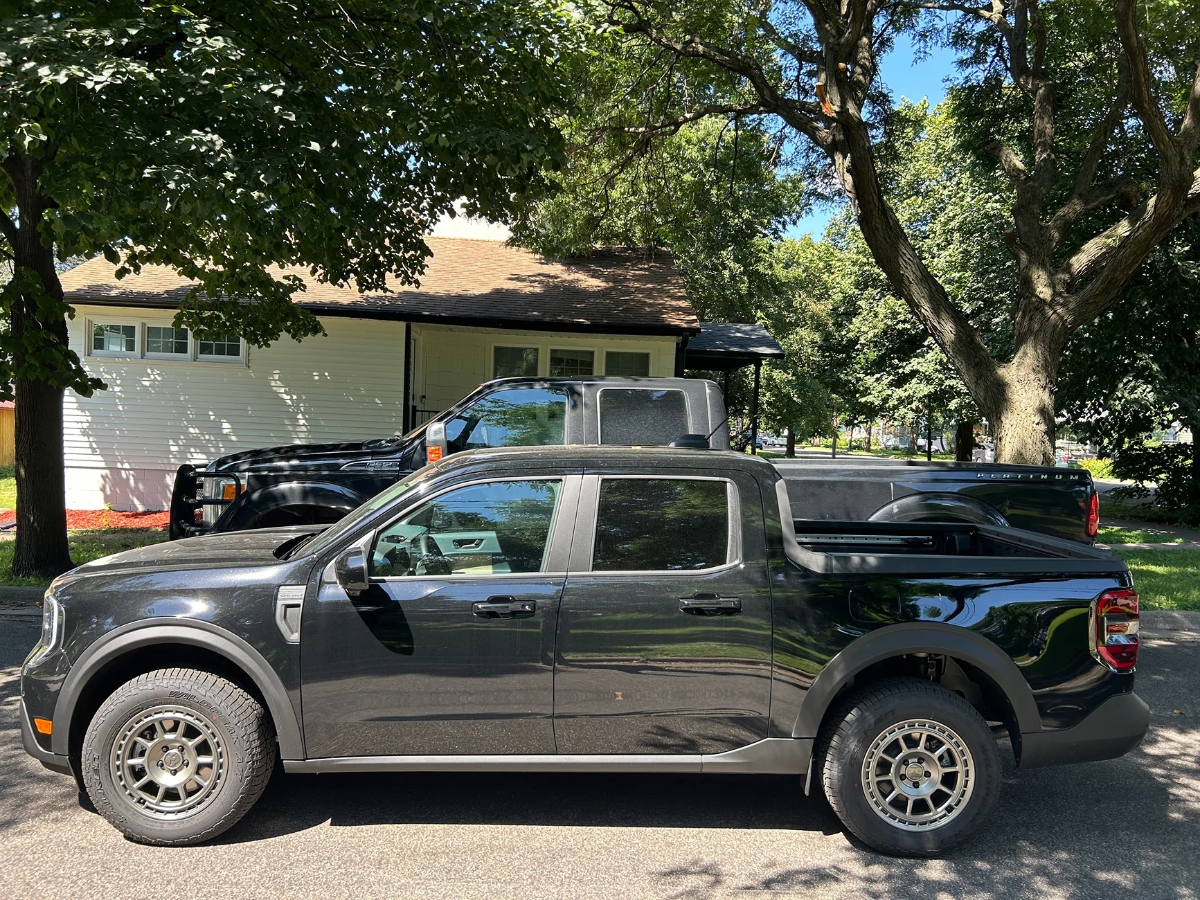 Ford Maverick Post your Maverick next to ridiculously large trucks - photos thread IMG_7606