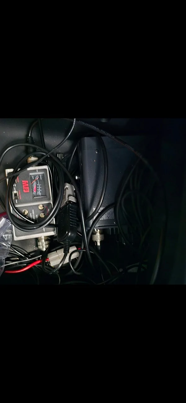 Ford Maverick Mounting a Yaesu FTM-500DR ham radio? Screenshot_20250828_112004_File Manager +