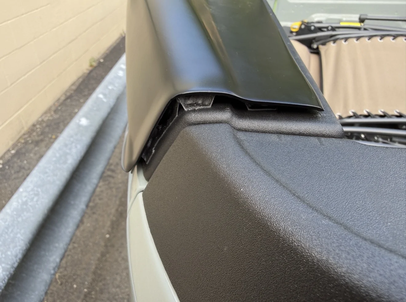 Ford Maverick Air Designs Tailgate Spoiler issues IMG_8882