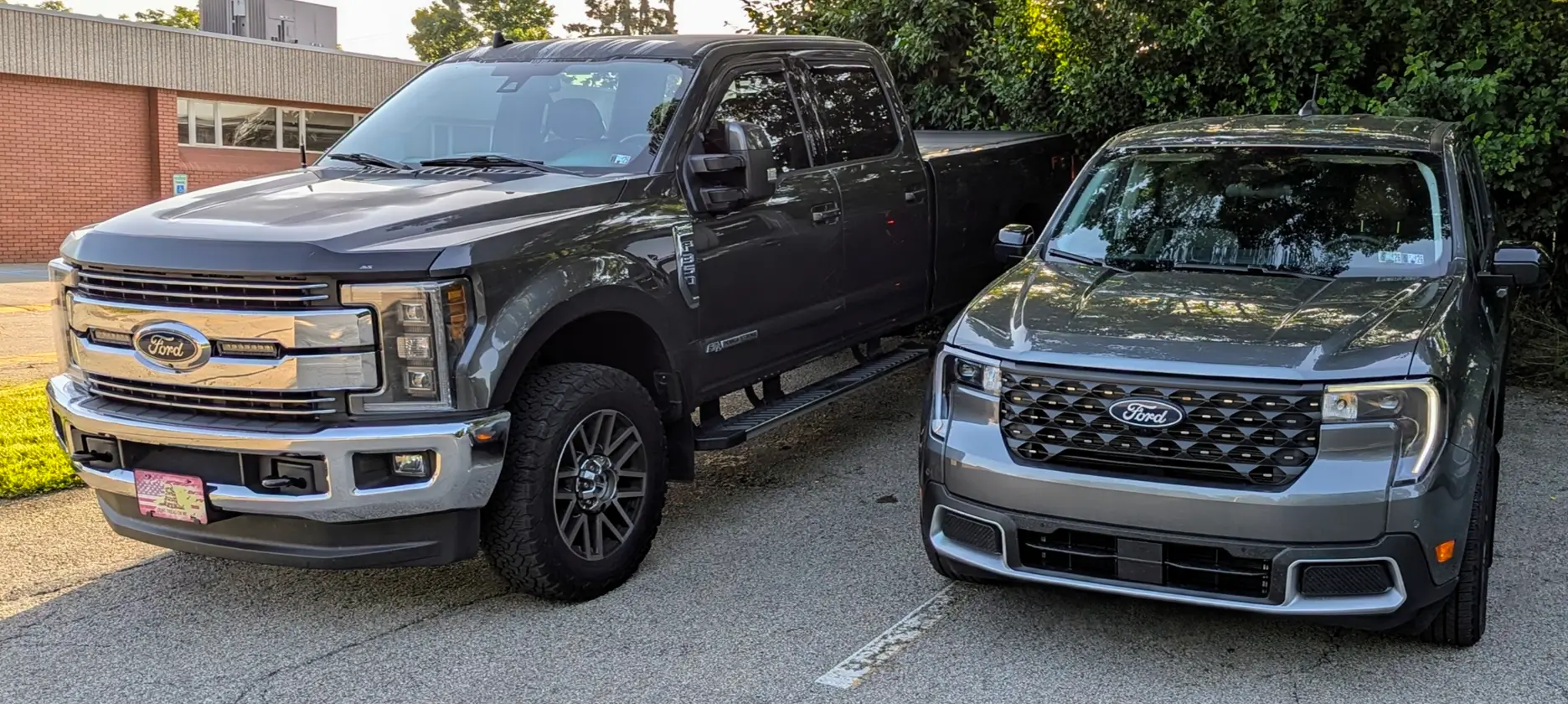 Ford Maverick F350 Super Duty beside my Maverick 1756904610748-hd