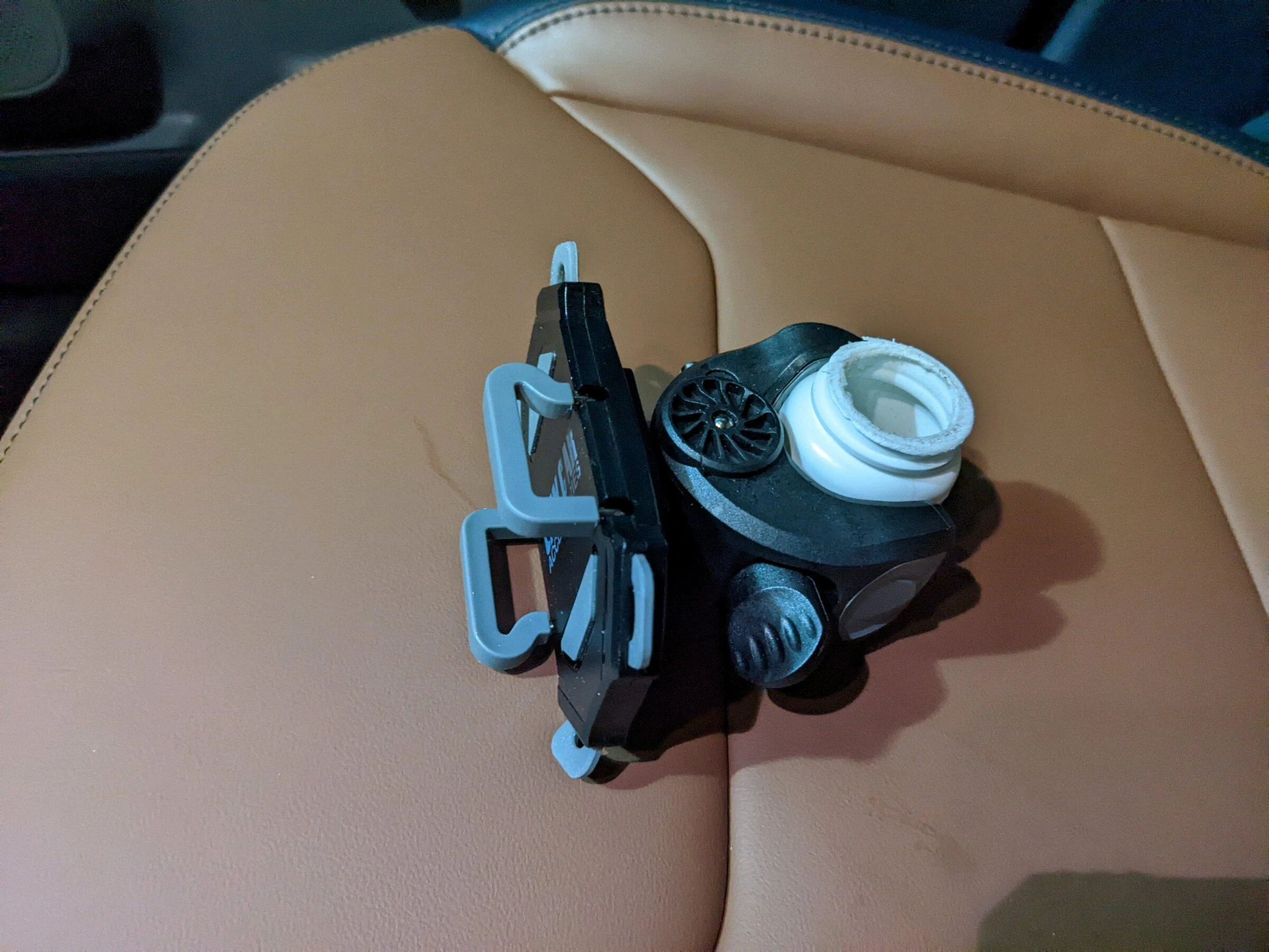 Ford Maverick Smartphone holder suction mount transforms Maverick dash cubby into functional space ATT00001(1)