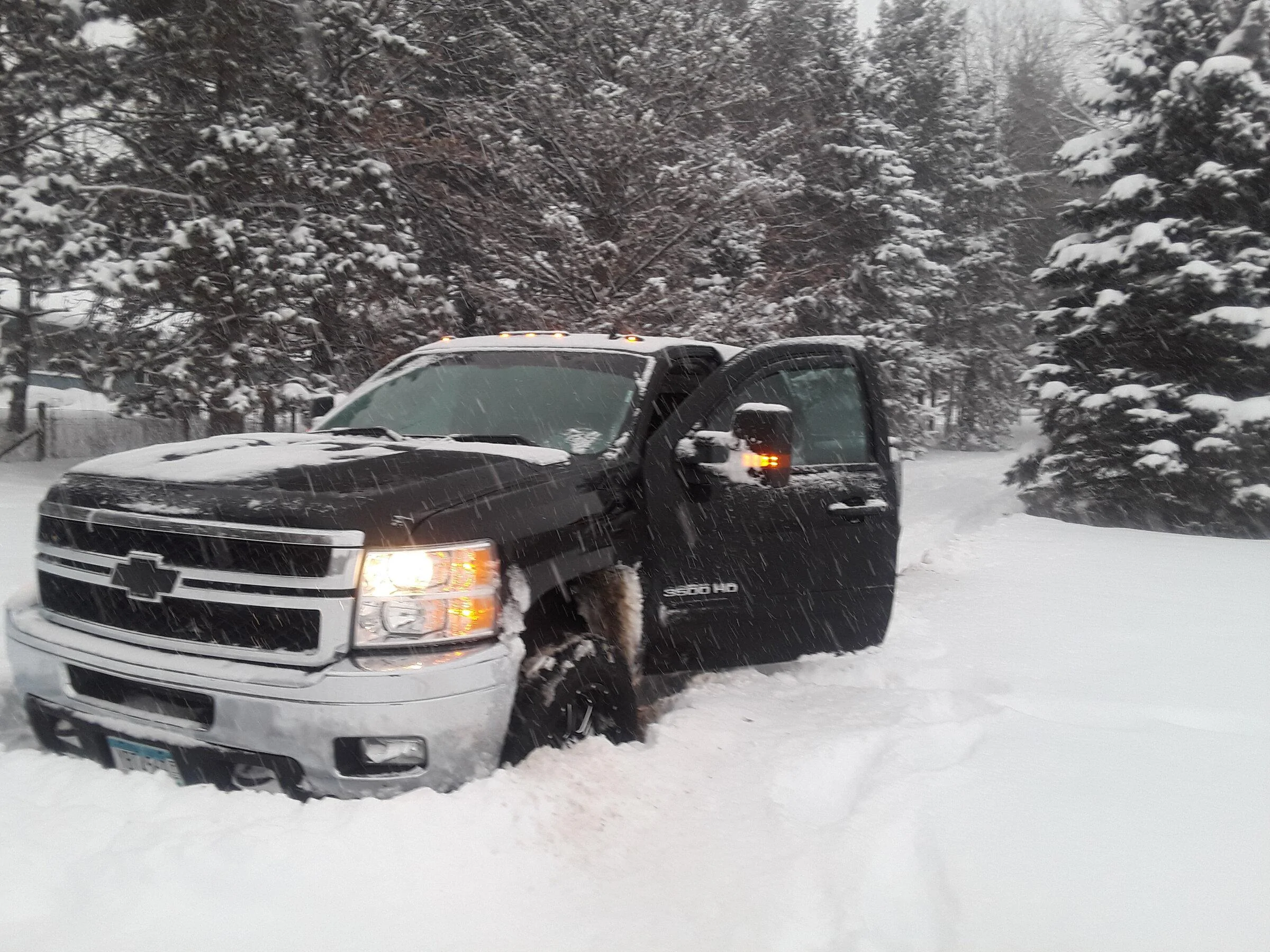 Ford Maverick Maverick is a SNOW MACHINE!!!! [Watch] 20190301_174156