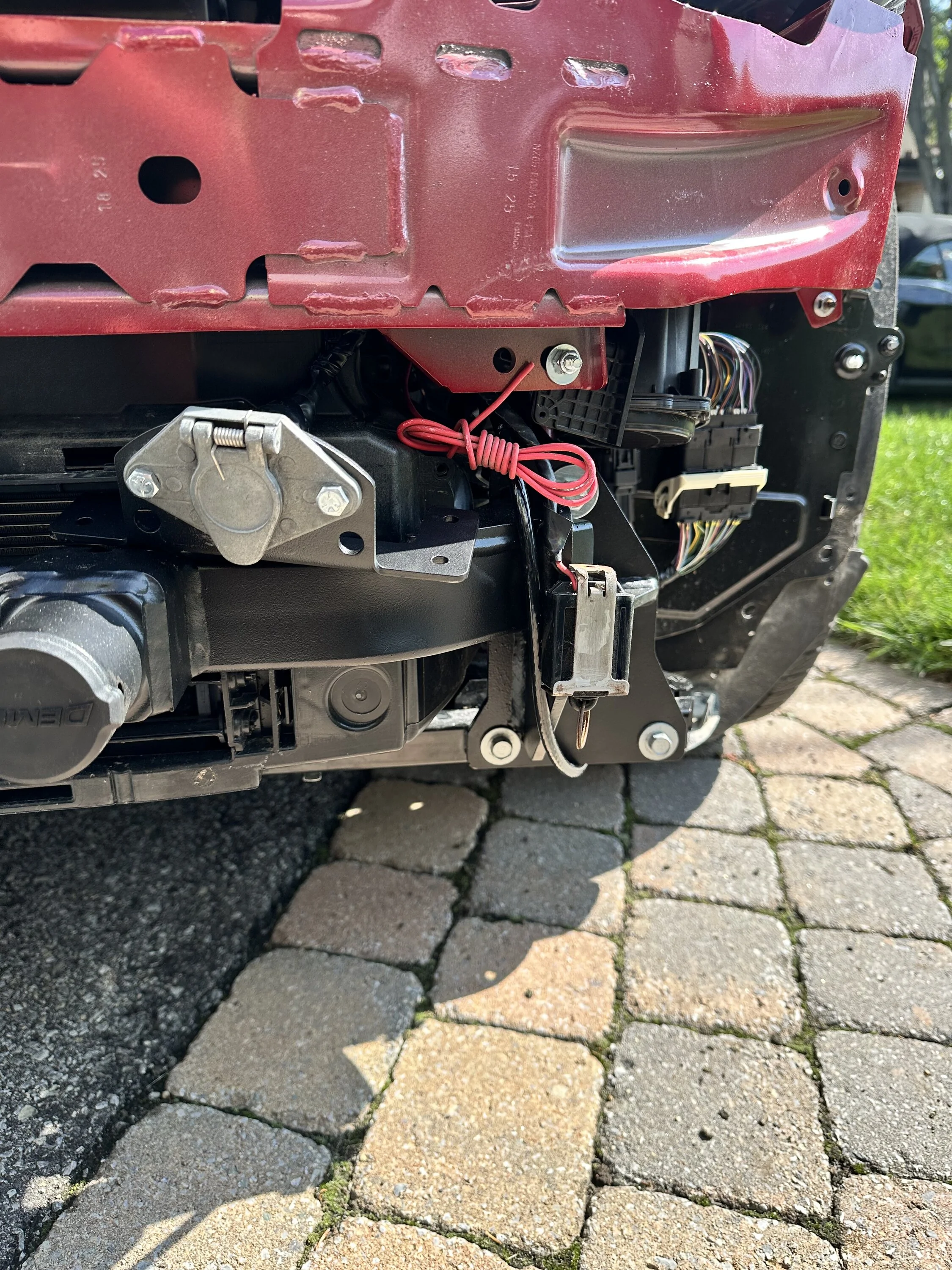 Ford Maverick New Demco Baseplate for 2025 Lariat Hybrid installed IMG_5525