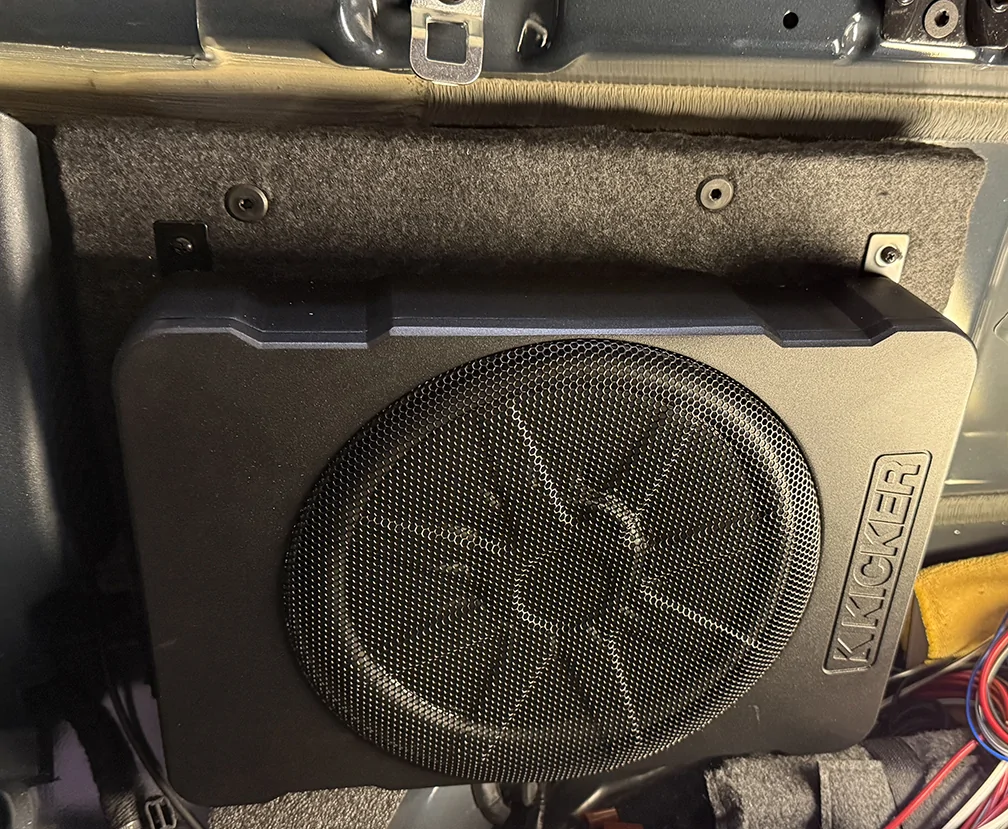 Ford Maverick Kicker 51HS10 Subwoofer install - 2022 Maverick XLT HS10_03