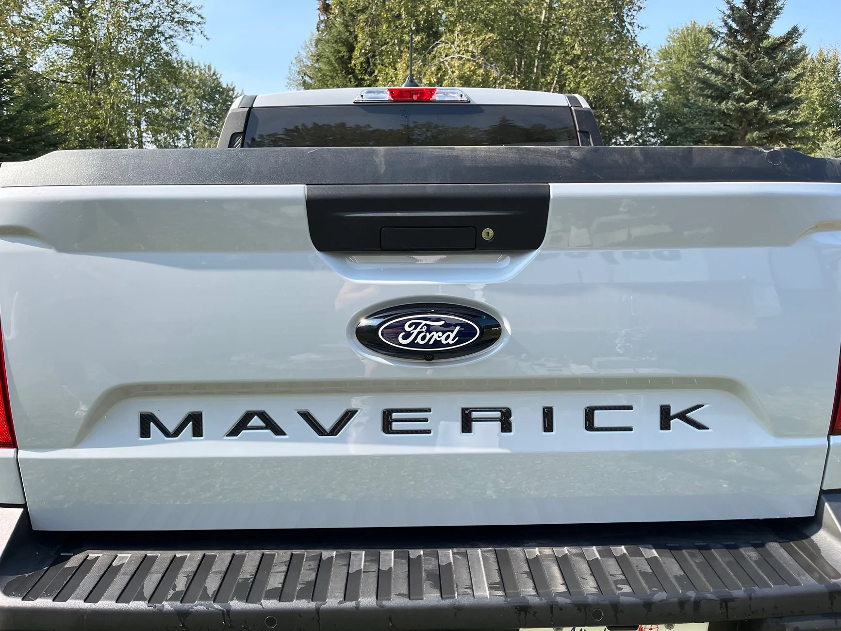 Ford Maverick 25 Tailgate Appliqué, Letters & Toneau. IMG_3452