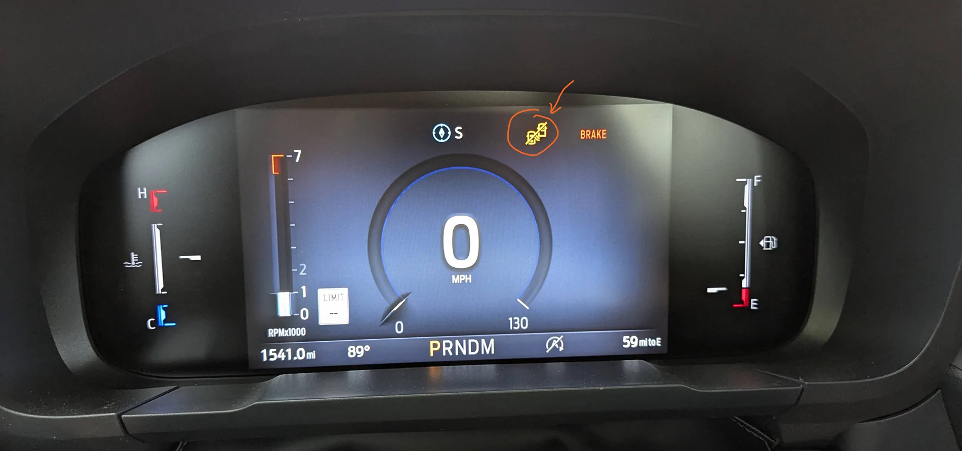 Ford Maverick 2025 Mav Lobo 2.0 - Dash light after recent Service... What is this? PXL_20250911_211326643