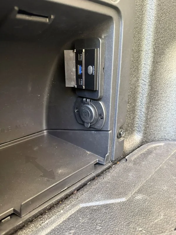 Ford Maverick Simple 2025 XL AWD Hybrid 4K mods Cubby Power door