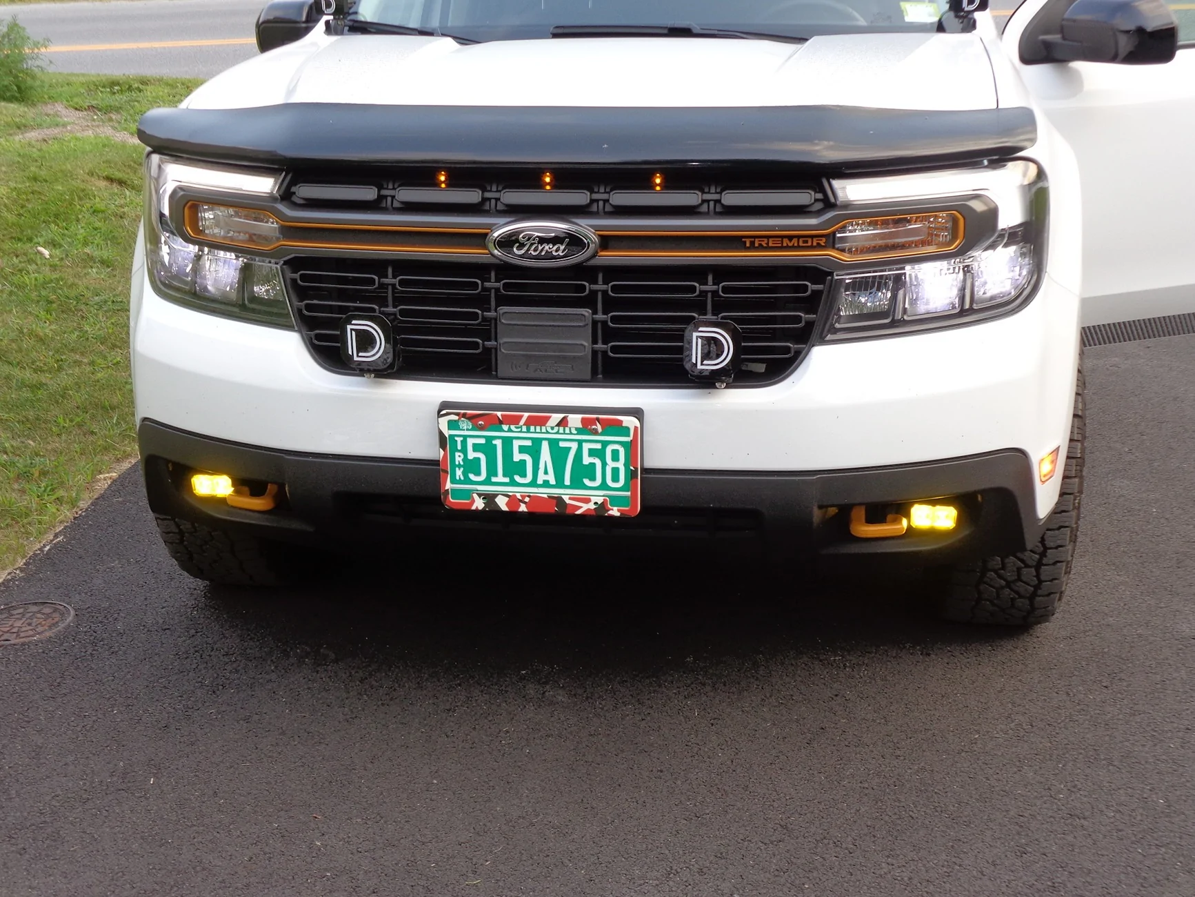 Ford Maverick Added fog lights to my Maverick Tremor! DSC00762