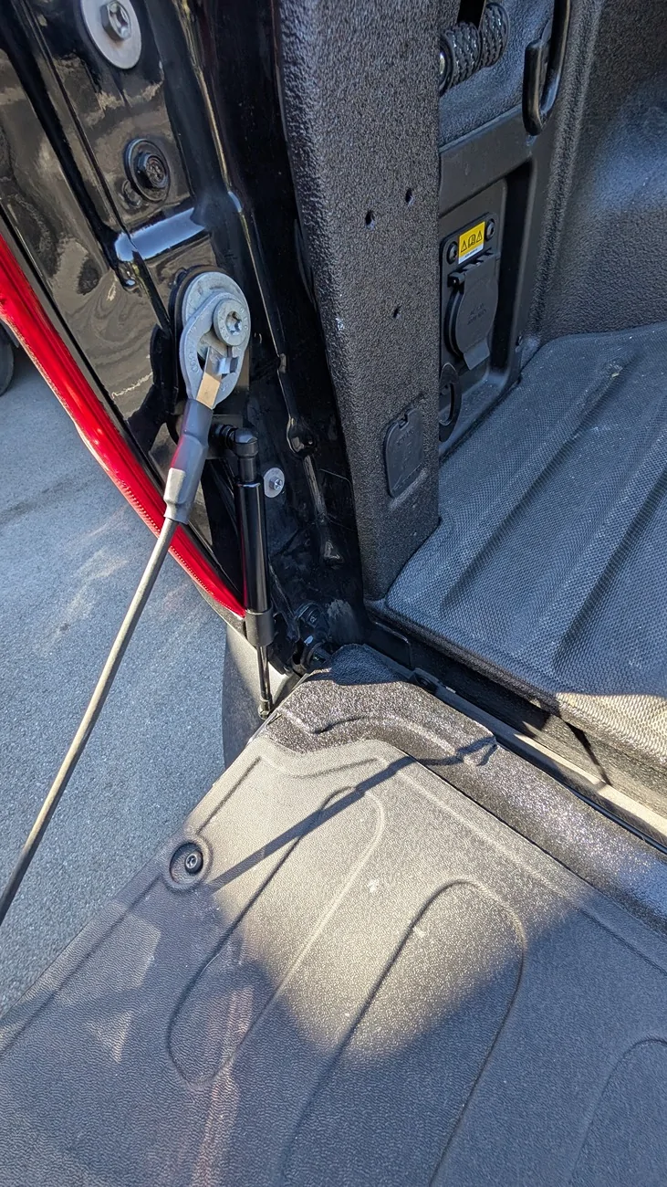 Ford Maverick Review: Maxzina Tail Gate Assist, Tail Gate Mat and Hood Water Barrier PXL_20250915_172129621