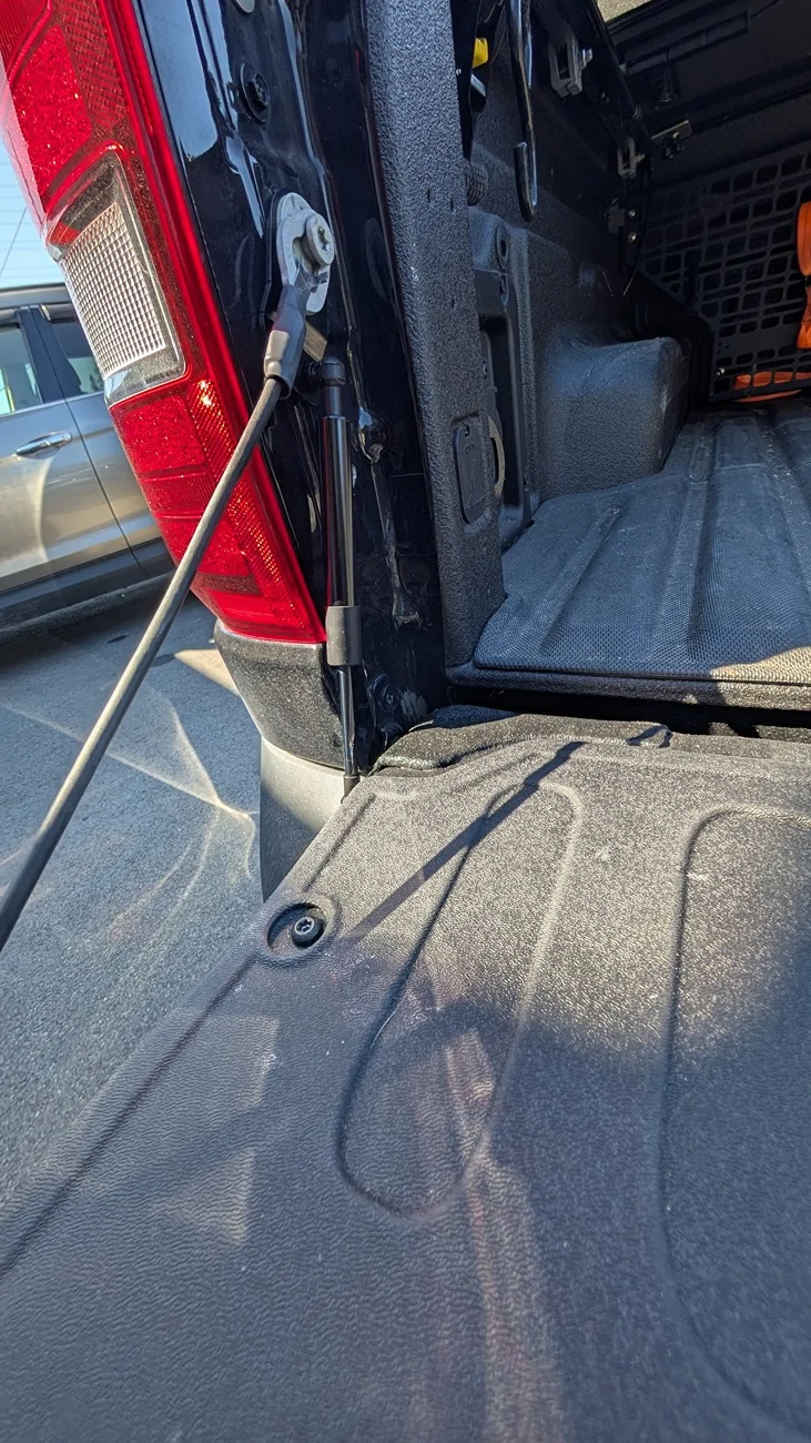 Ford Maverick Review: Maxzina Tail Gate Assist, Tail Gate Mat and Hood Water Barrier PXL_20250915_172136010
