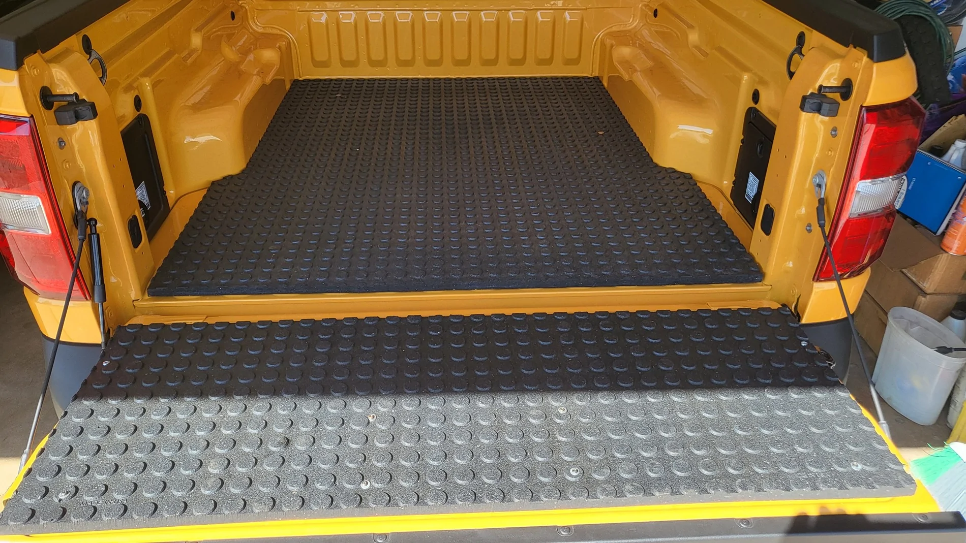 Ford Maverick Review: Maxzina Tail Gate Assist, Tail Gate Mat and Hood Water Barrier 20231010_135153_resized