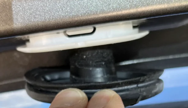 Ford Maverick Confirmation that the door latch switch is a Body Ground? 1758404924016-6h