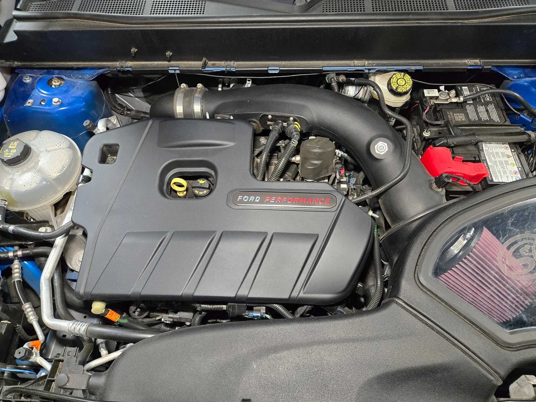 Ford Maverick Ford Performance engine cover 20241205_003559