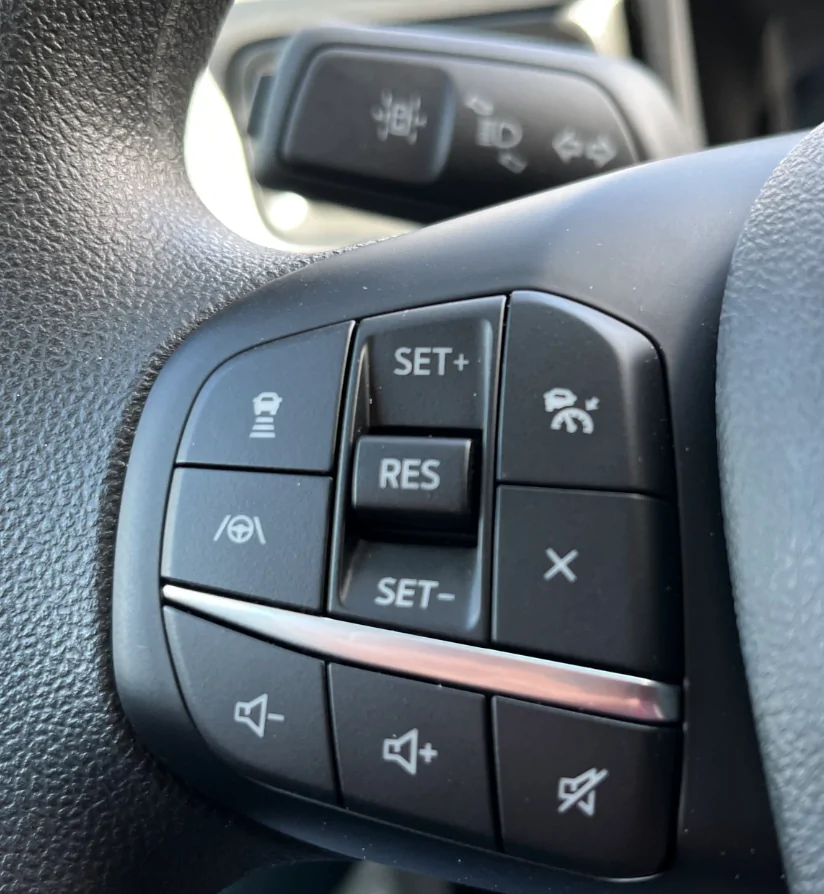 Ford Maverick Ford Needs to Give the Ford Maverick XLT the Adaptive Cruise Control 1758654923871-hr
