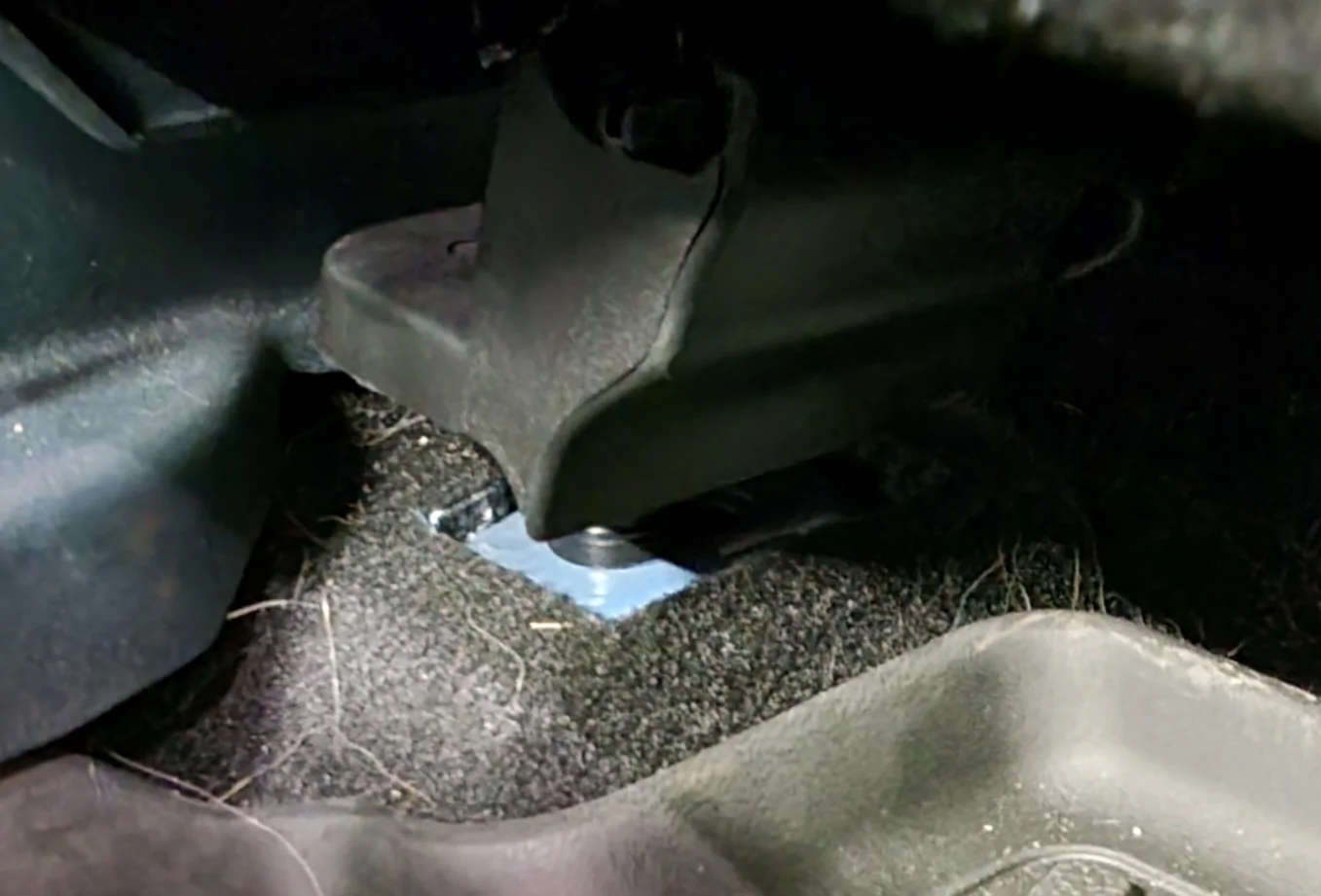 Ford Maverick Uncomfortable seat pitch / angle - solutions? 20250927_143659
