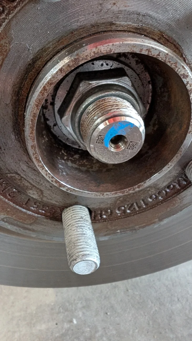 Ford Maverick Early rust on the wheel nut. PXL_20250928_202231030
