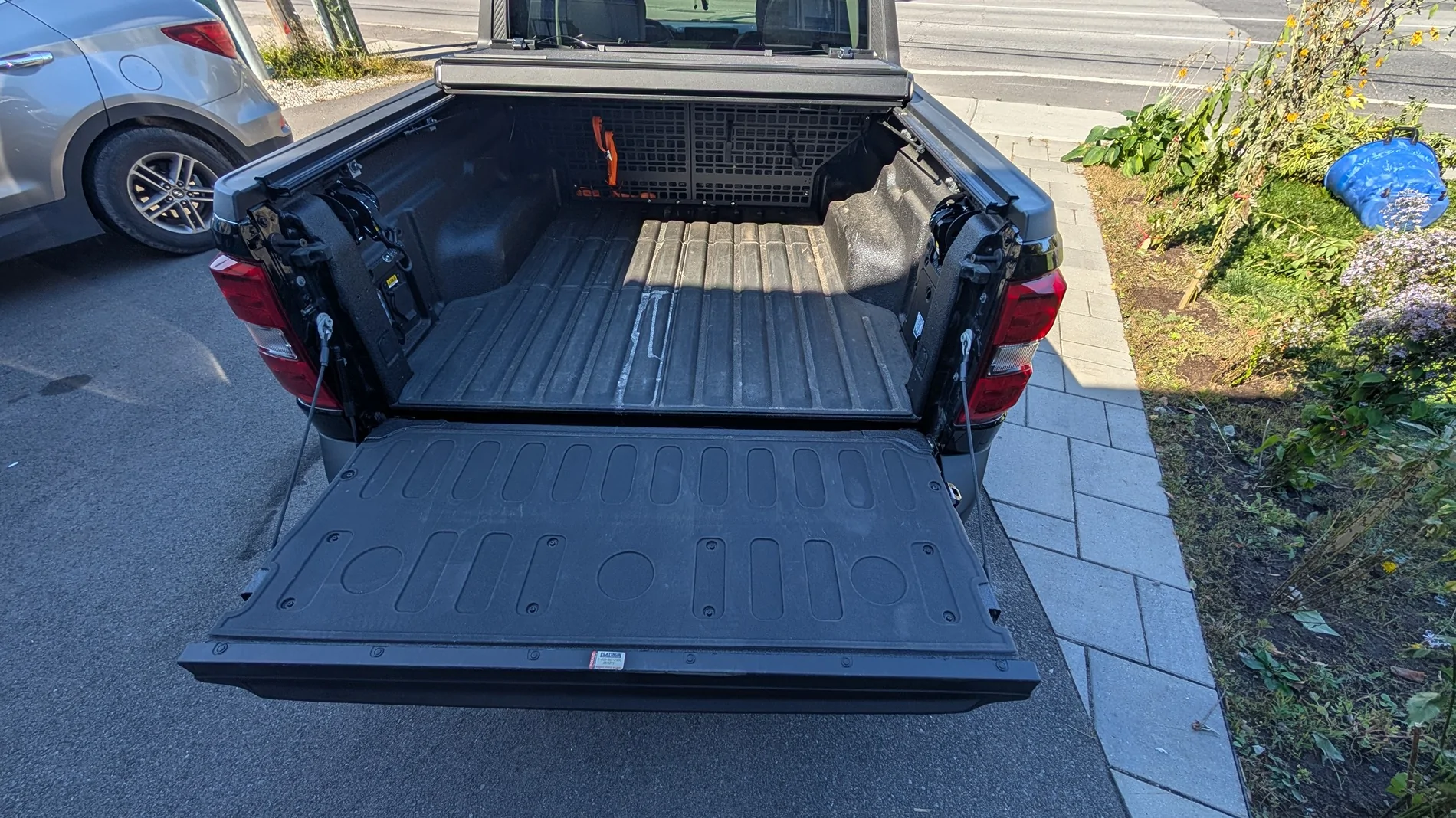 Ford Maverick Review - Maxzina Cargo net and Truck Cab Roof Protector PXL_20250928_164605528.MP