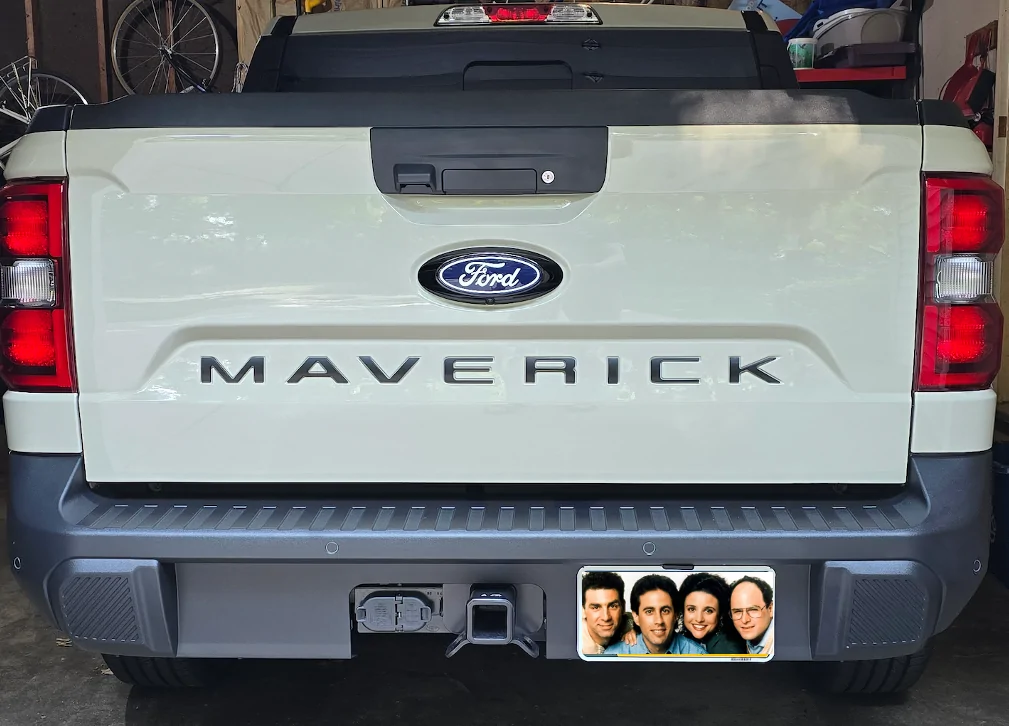Ford Maverick Stainless Look or Black tailgate lettering? 1759339528902-fc