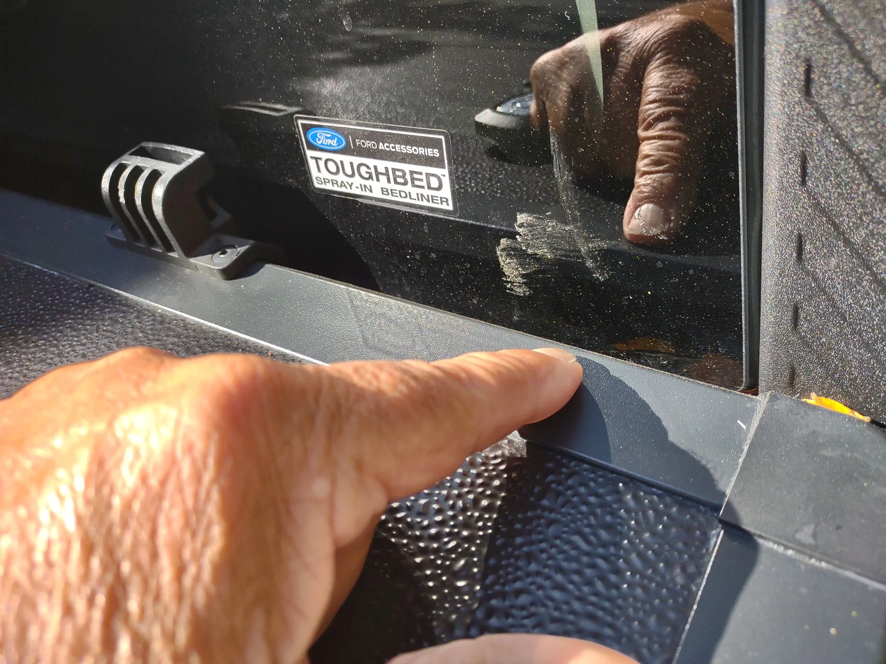 Ford Maverick Disappointed in this tonneau cover IMG_20251007_103849399_BURST000_COVER