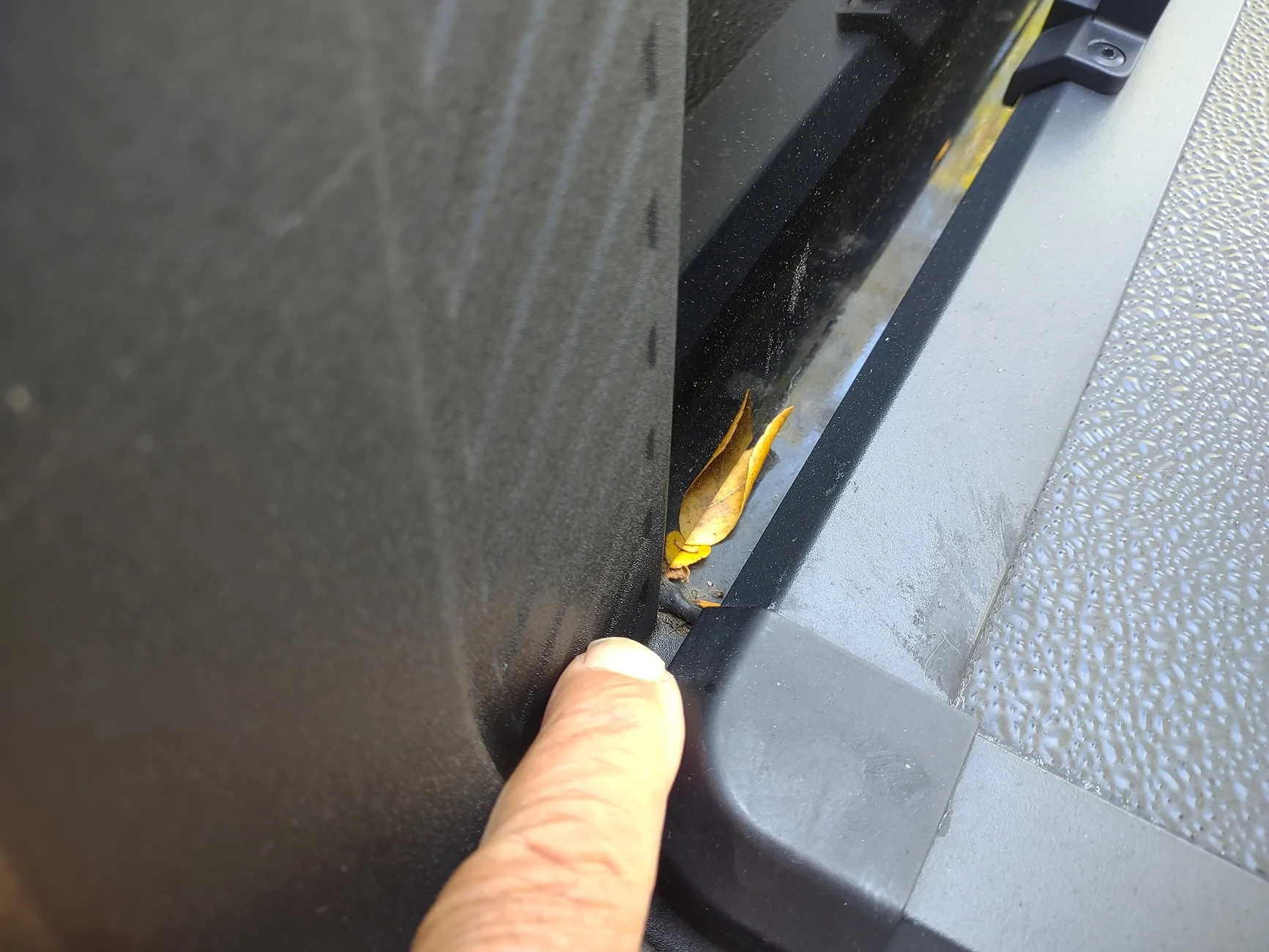 Ford Maverick Disappointed in this tonneau cover IMG_20251007_103758526