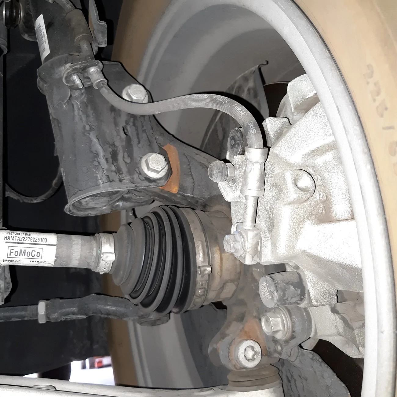 Ford Maverick 2025 AWD Hybrid CV joints failing? 20251008_094923