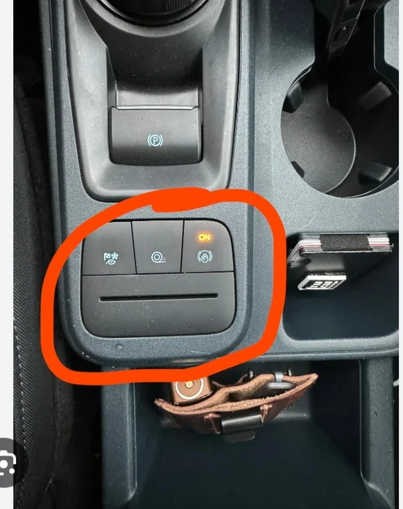 Ford Maverick Auto-locking brakes 20251011_102232