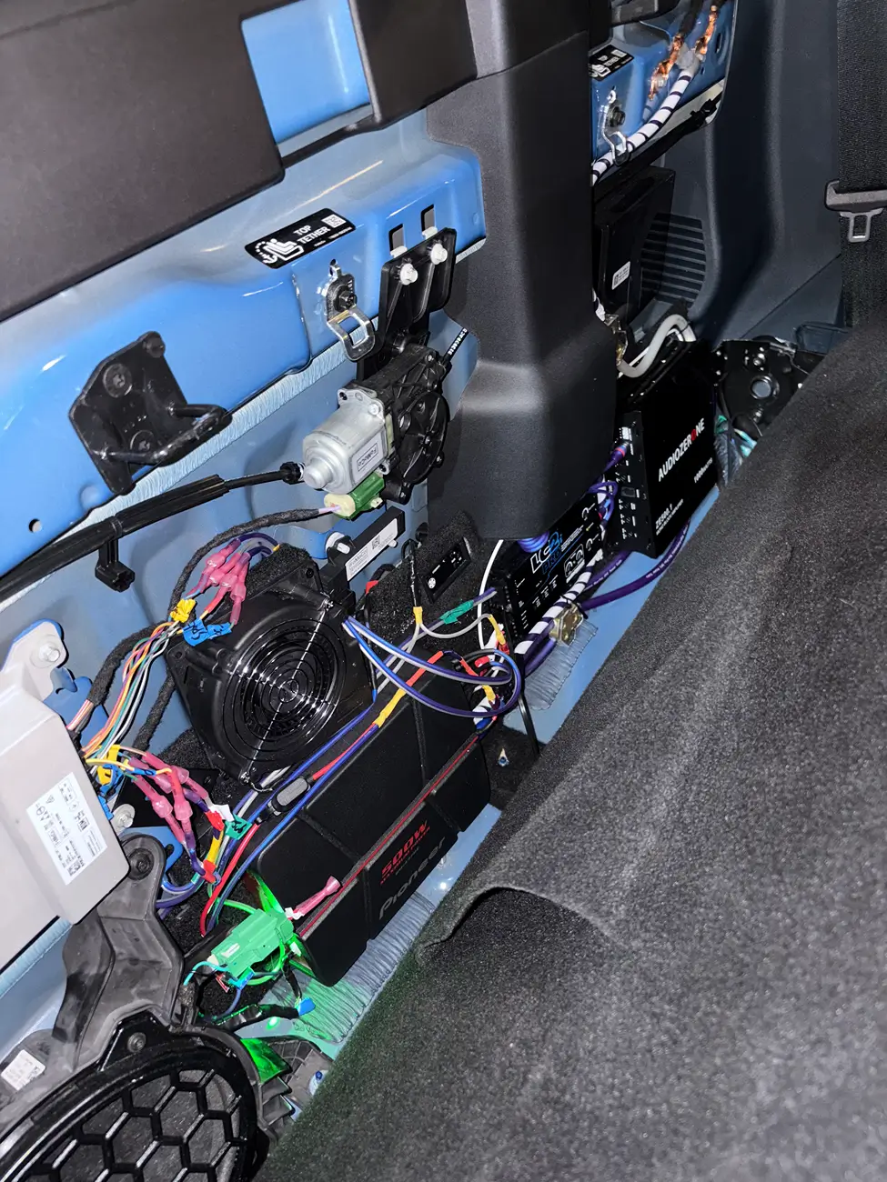 Ford Maverick Upgrading Audio system in EcoBoost Lariat B&O IMG_0005