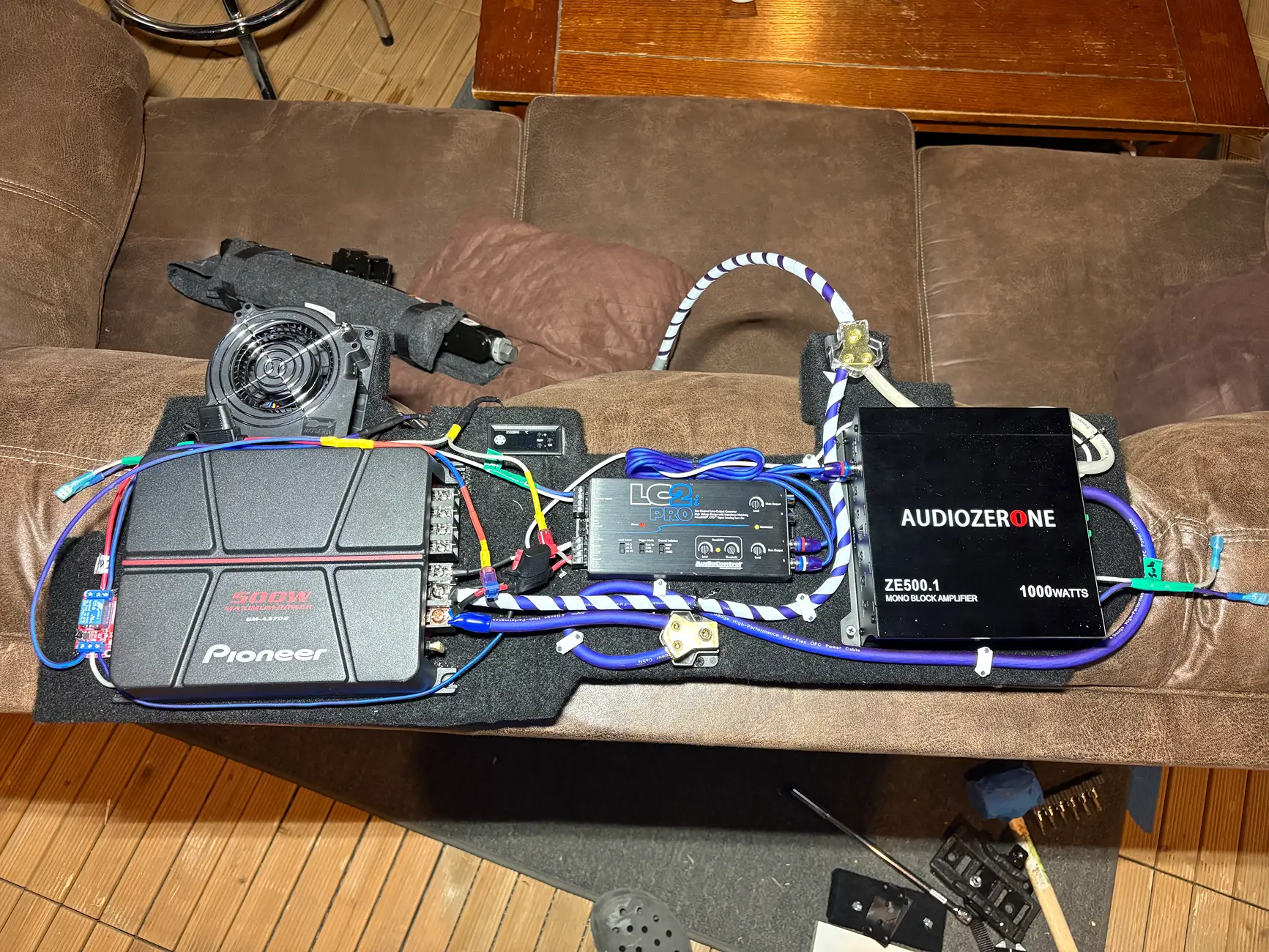 Ford Maverick Upgrading Audio system in EcoBoost Lariat B&O IMG_9993