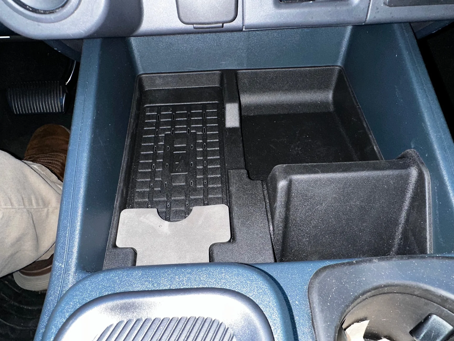 Ford Maverick Lariat phone charger pad (phone shifting) problem fix IMG_2044