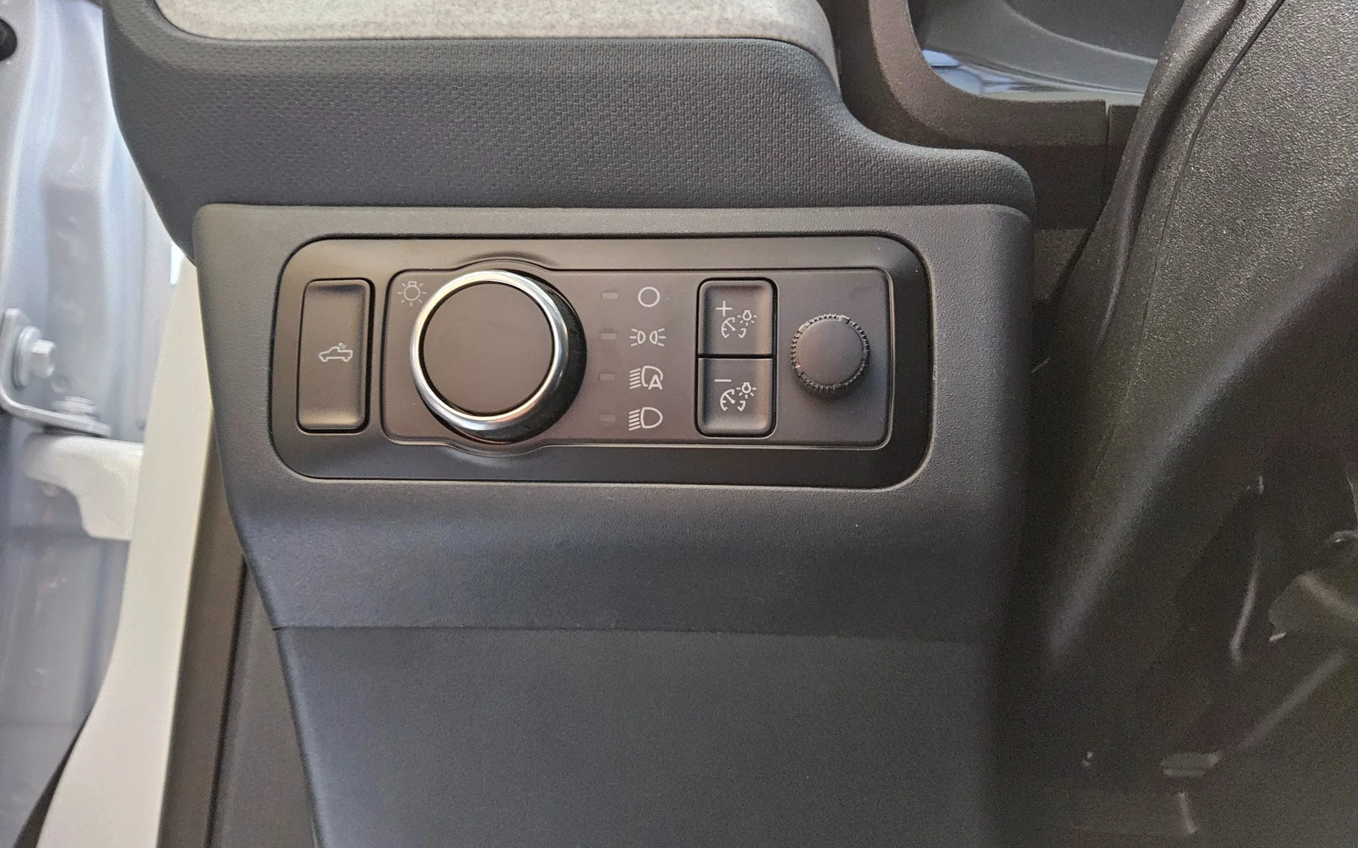 Ford Maverick Upgrading Audio system in EcoBoost Lariat B&O 20241026_122244