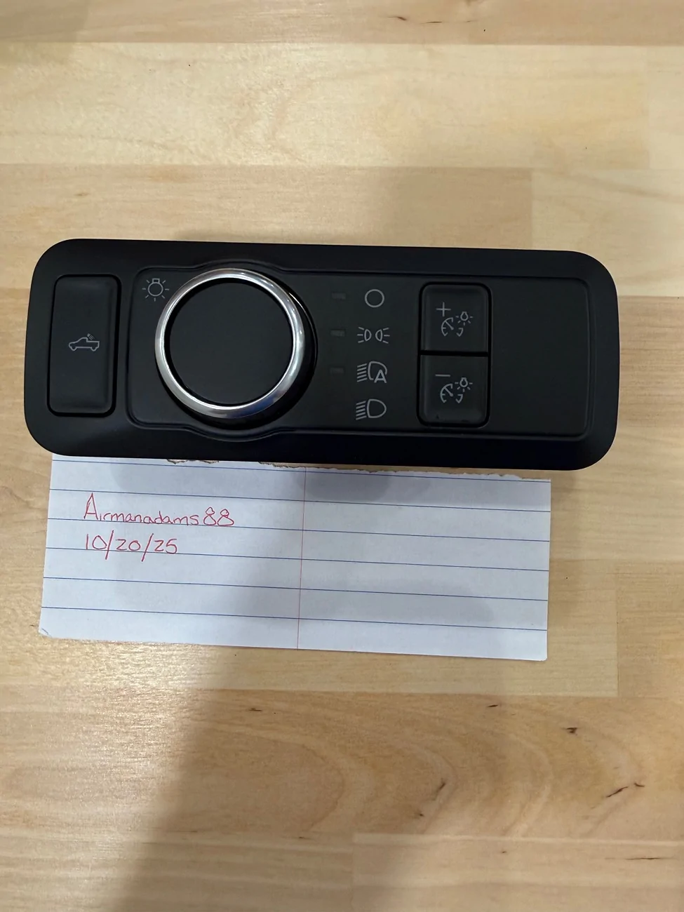 Ford Maverick Maverick headlight control IMG_3308