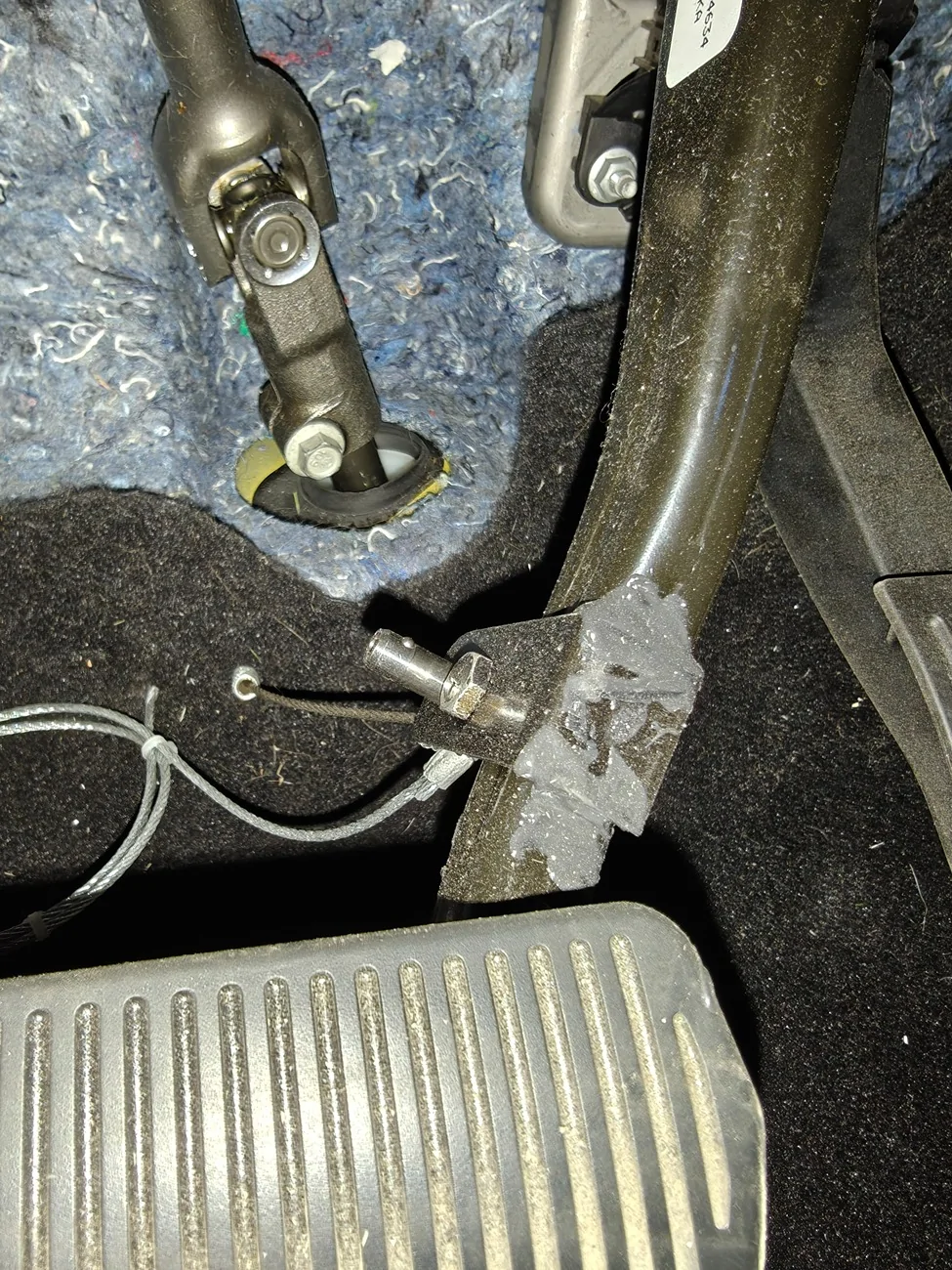 Ford Maverick Auxiliary brake system for flat towing Maverick IMG20251103114401